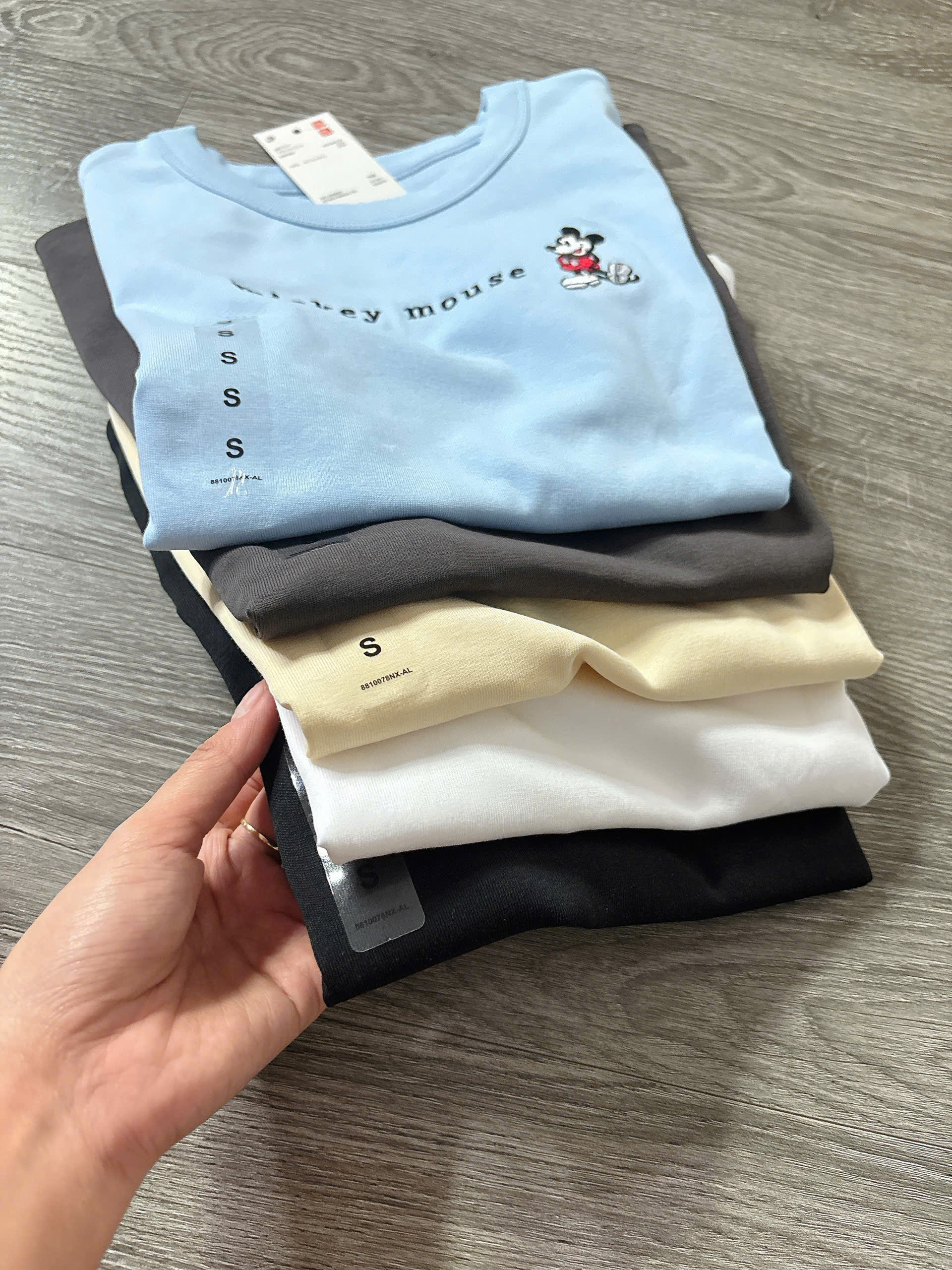 A8 ÁO THUN 5 MÀU_thumbnail_1