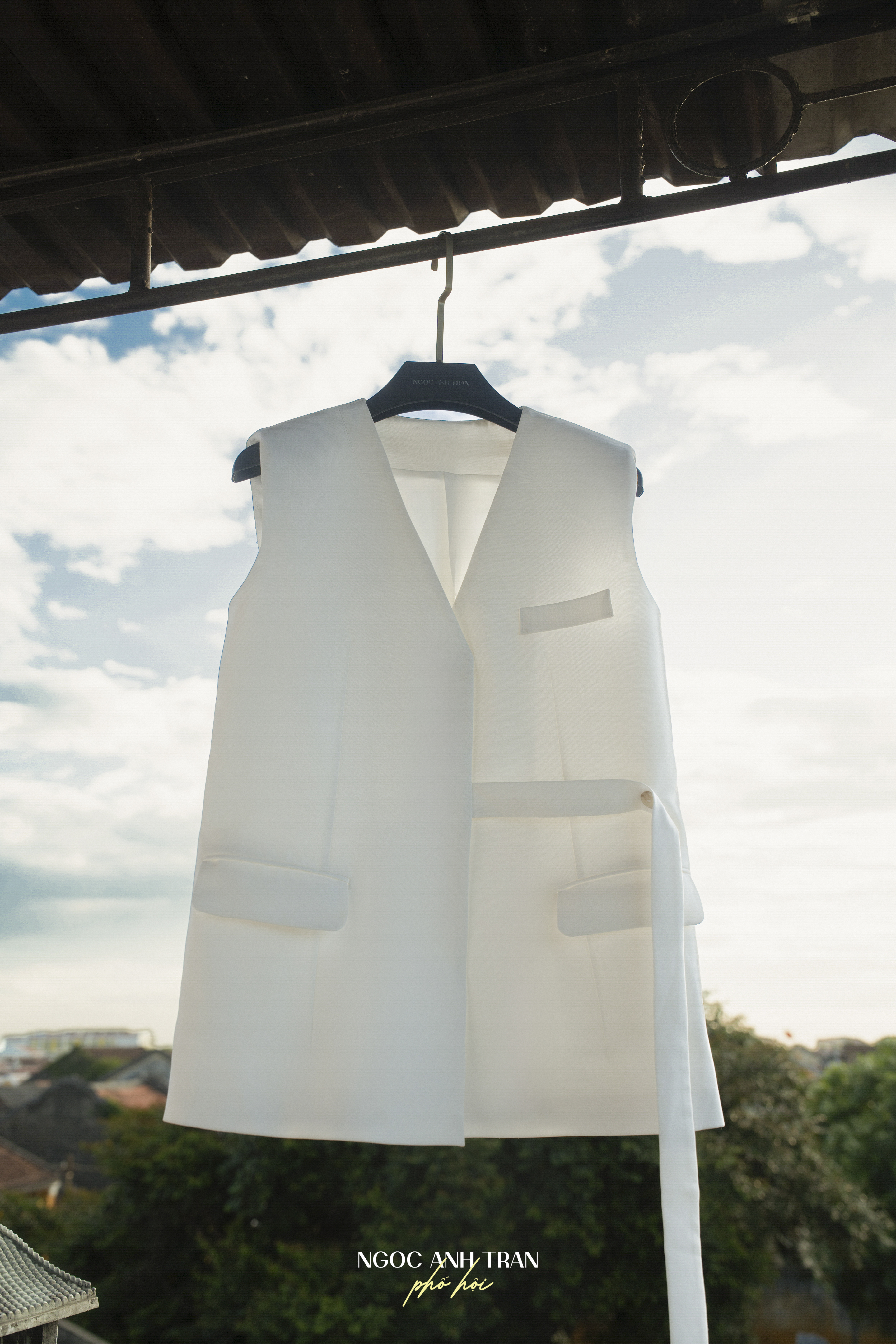 A199 - Áo gile trắng_thumbnail_3