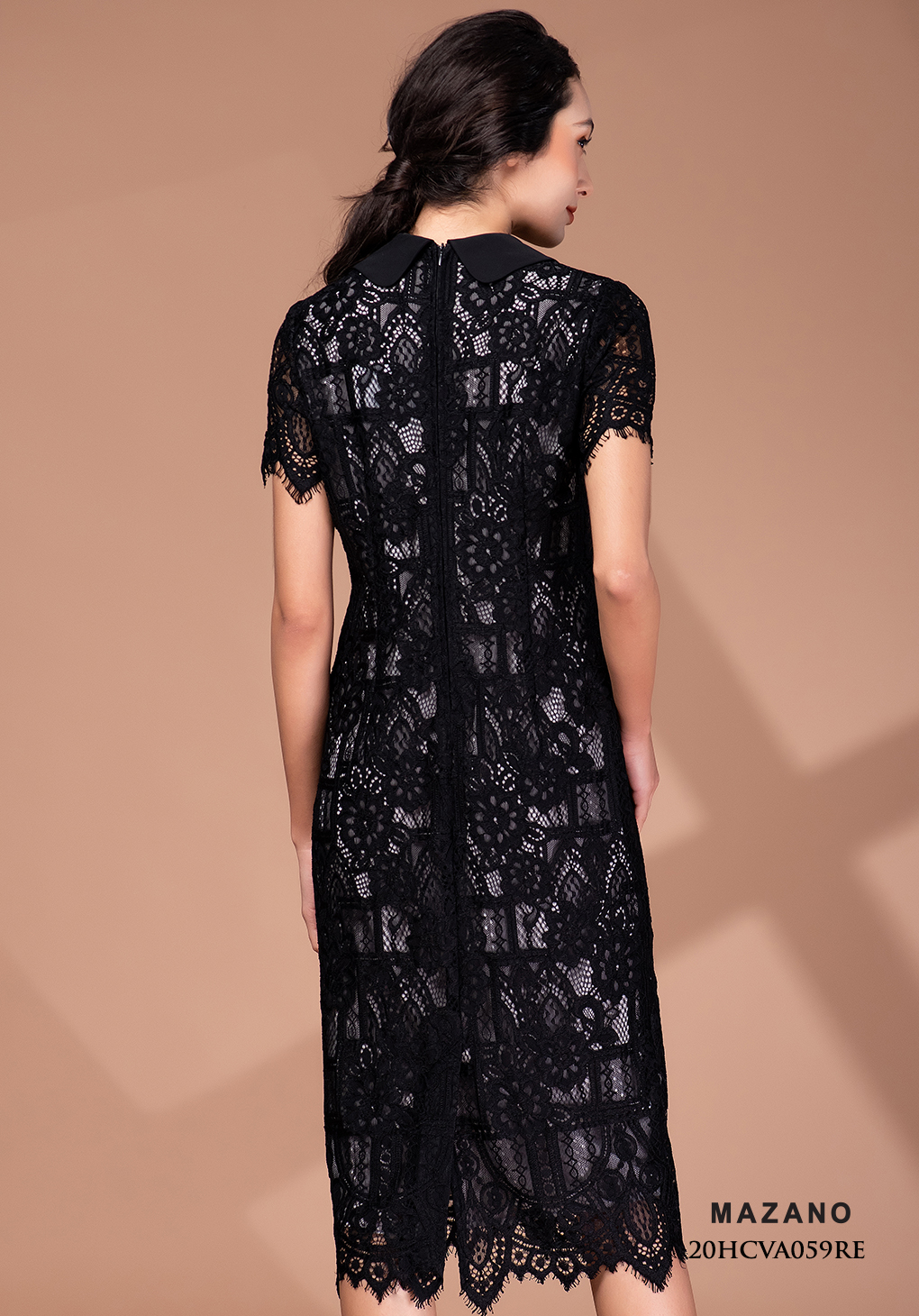 Đầm đen ren nẹn, lá cổ đính khuy trang trí_thumbnail_2