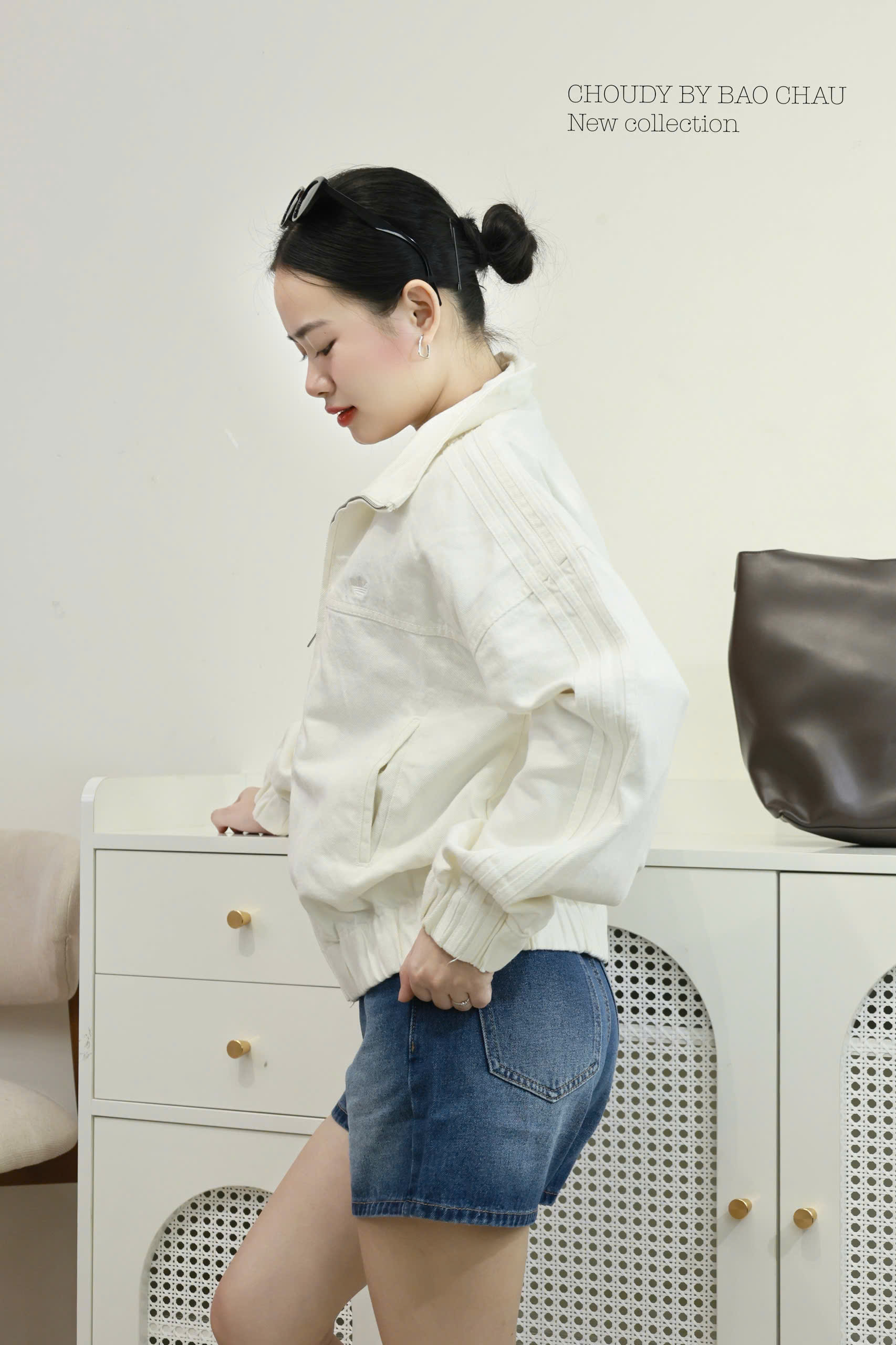 A852 ÁO KHOÁC JEAN TRẮNG_thumbnail_18