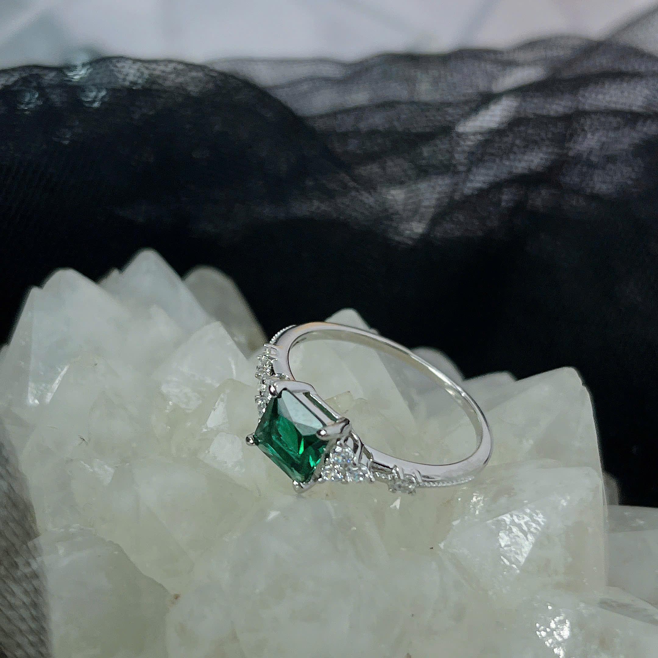 Nhẫn bạc kim cương xanh size 7_thumbnail_3