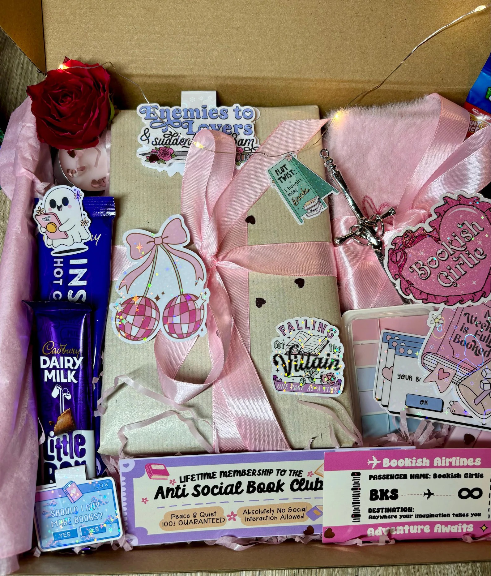 Midnight Chapters Box™ – Fantasy Cozy Surprise Edition_thumbnail_4