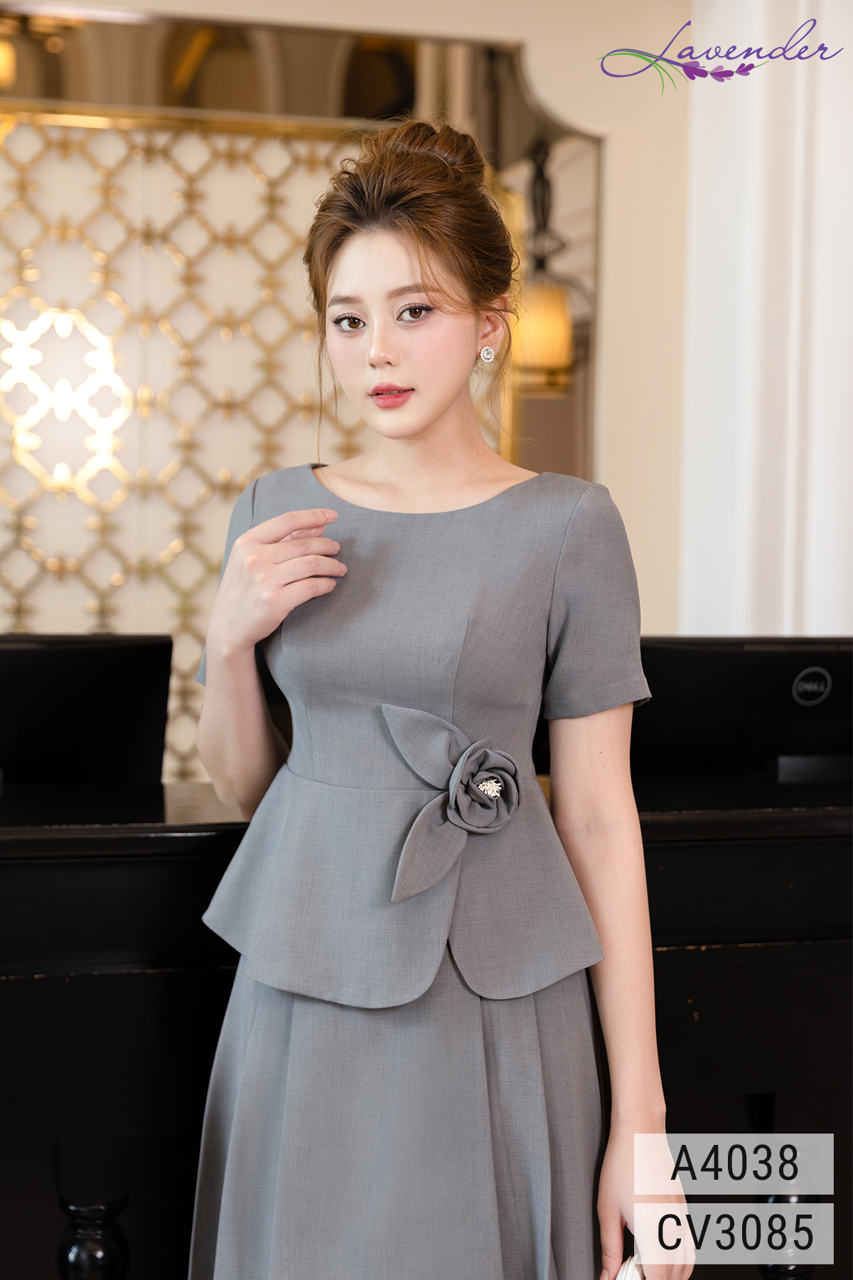 Áo sơ mi nữ công sở Thời trang Lavender màu ghi cổ tròn cuốn hoa eo A4038