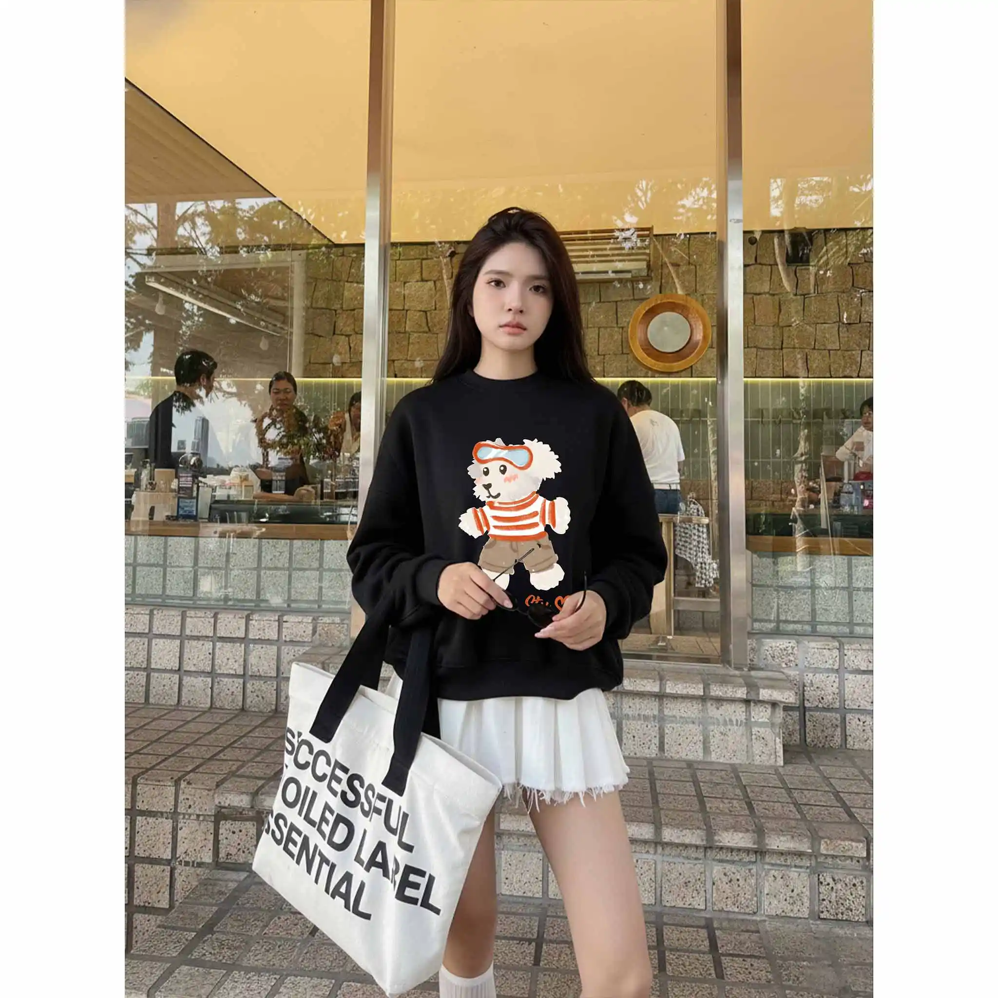 Áo Sweater form boxy Miucho nỉ 2 da mềm mại dày dặn thoáng mát gấu bông in mix 2795_thumbnail_2