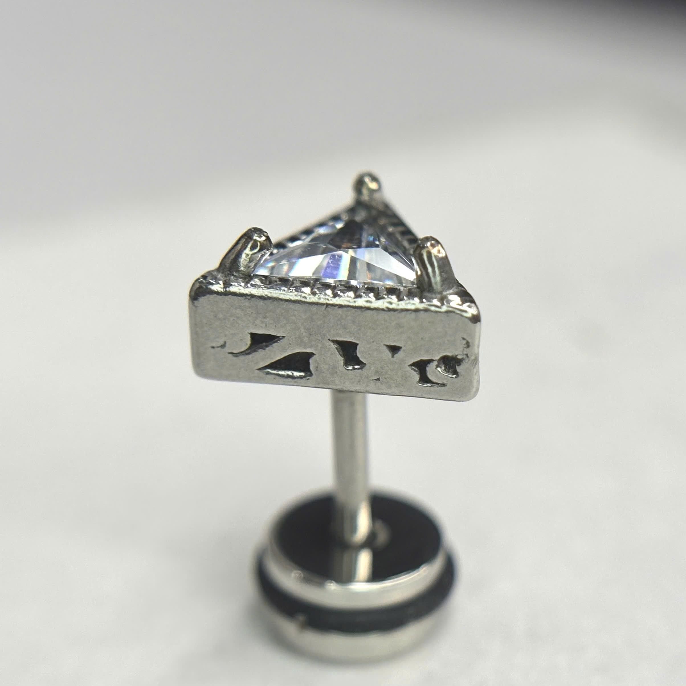 Khuyên kiểu hình tam giác đá trắng_thumbnail_2