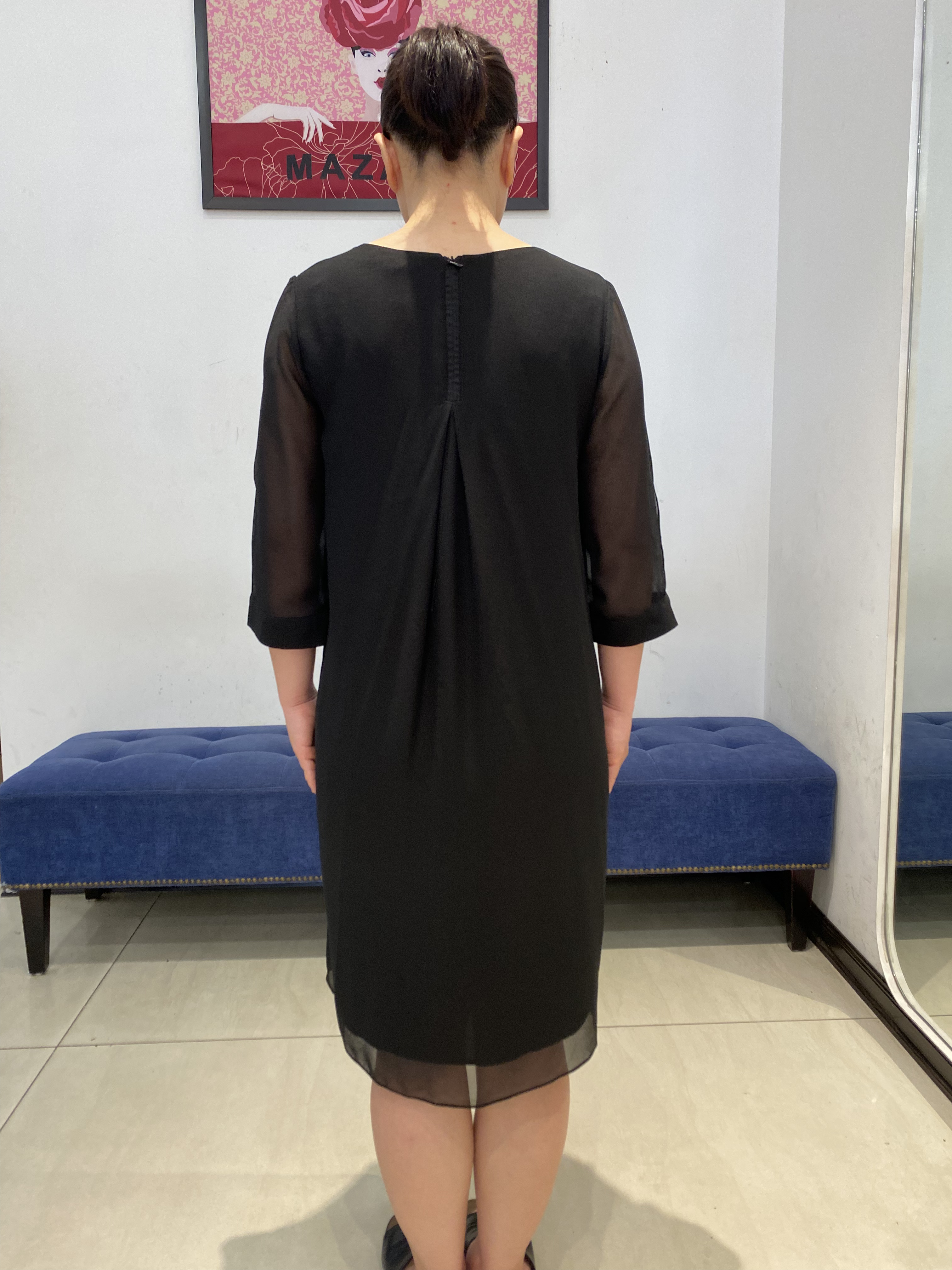 Váy đen phối trang trí_thumbnail_3