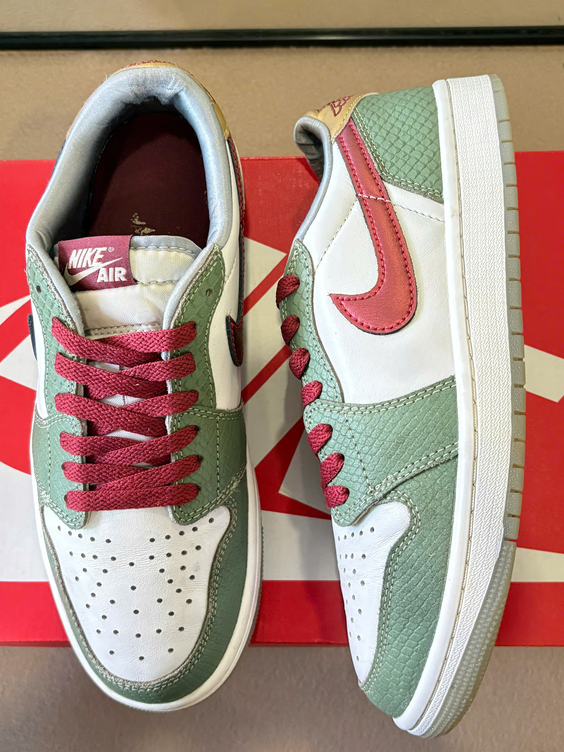 Nike Air Jordan 1 Low OG "Year of the Dragon" FN3727-100