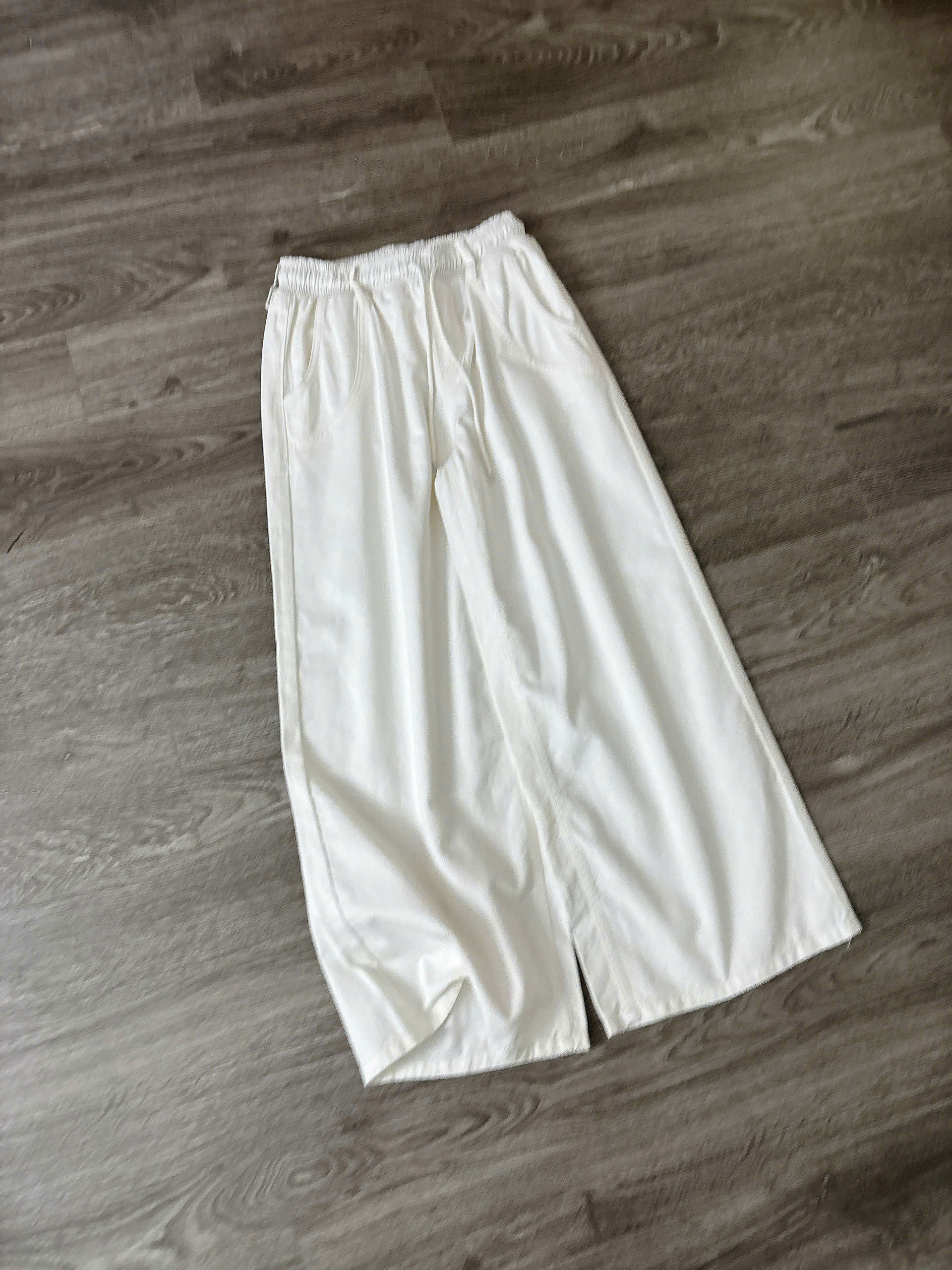 Q301 QUẦN SUÔNG TRẮNG_thumbnail_2