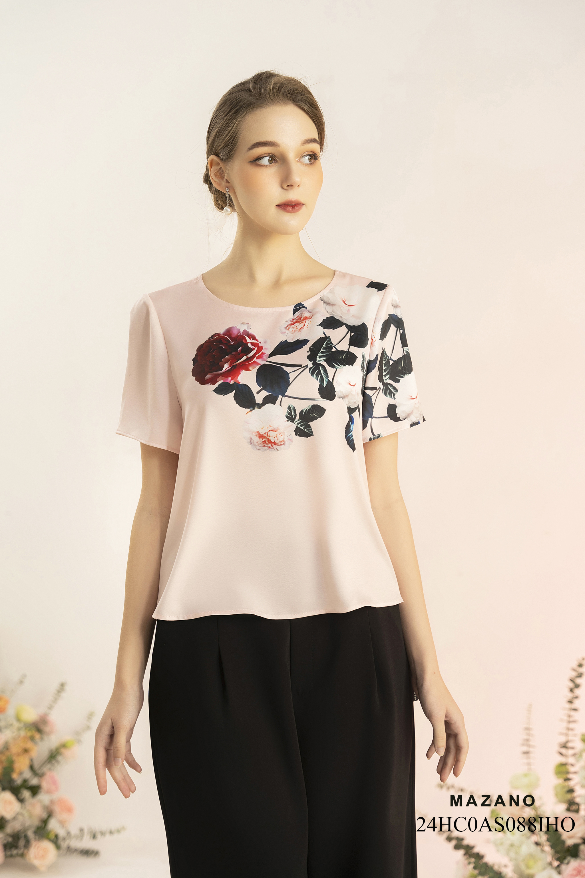 Áo top suông hồng nhạt in họa tiết