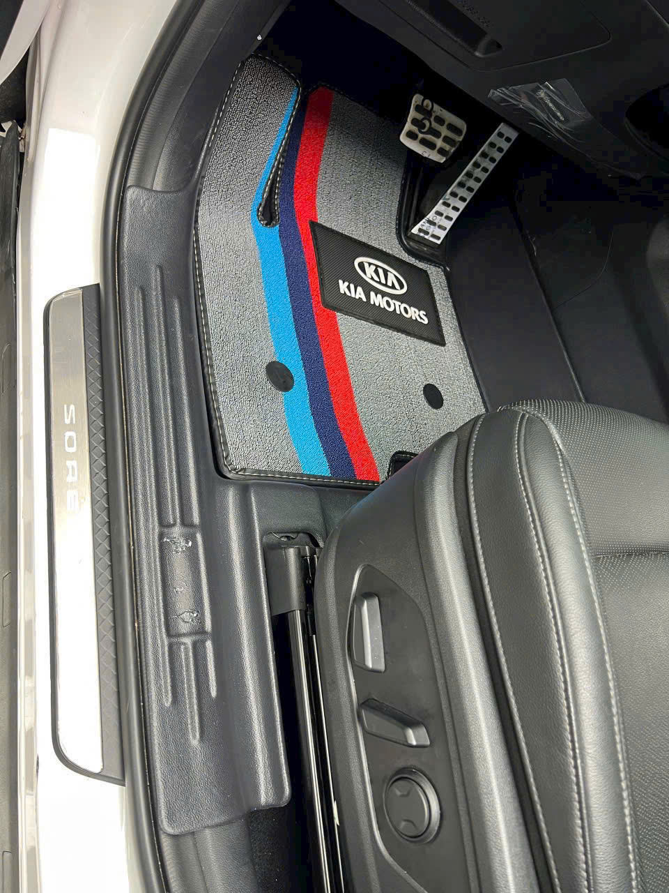 Thảm Lót Sàn Ô Tô TPE Nhựa Đúc Kia Sorento_thumbnail_3