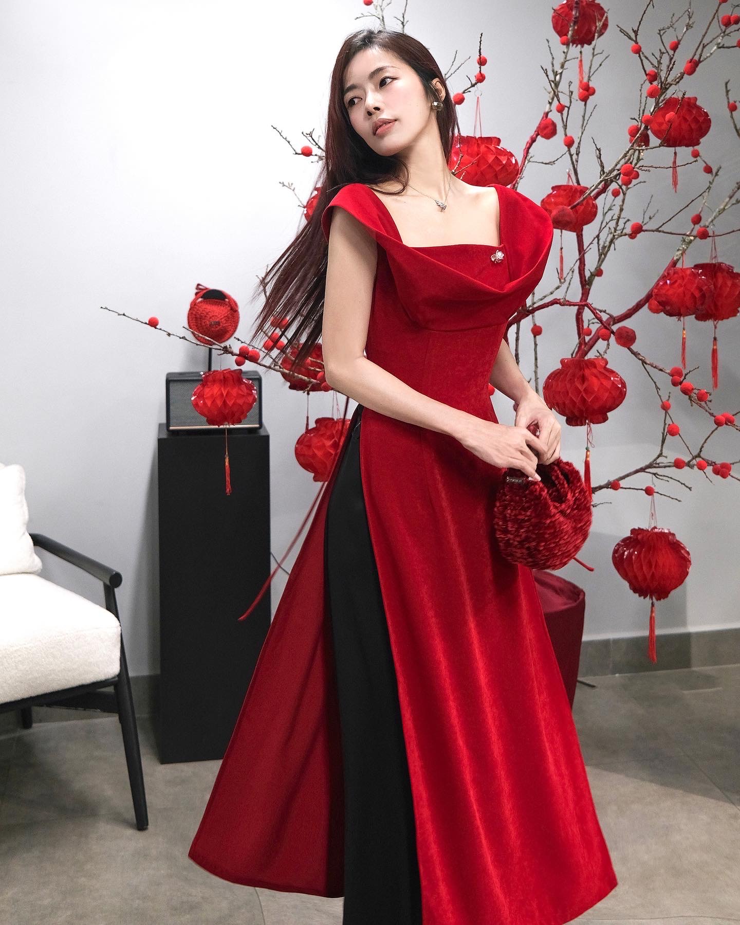 HANH VAN NHI Ao-dai_thumbnail_8