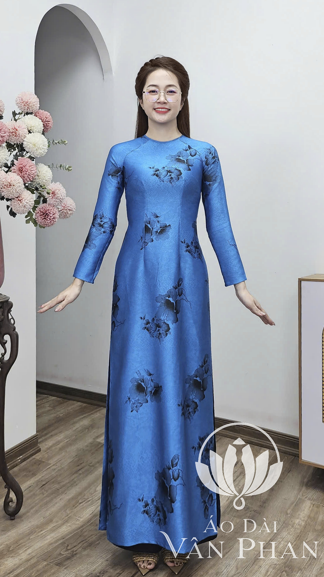 A3137 áo dài cổ khít tay dài lụa dubai màu xanh biển hoa phong lan_thumbnail_2