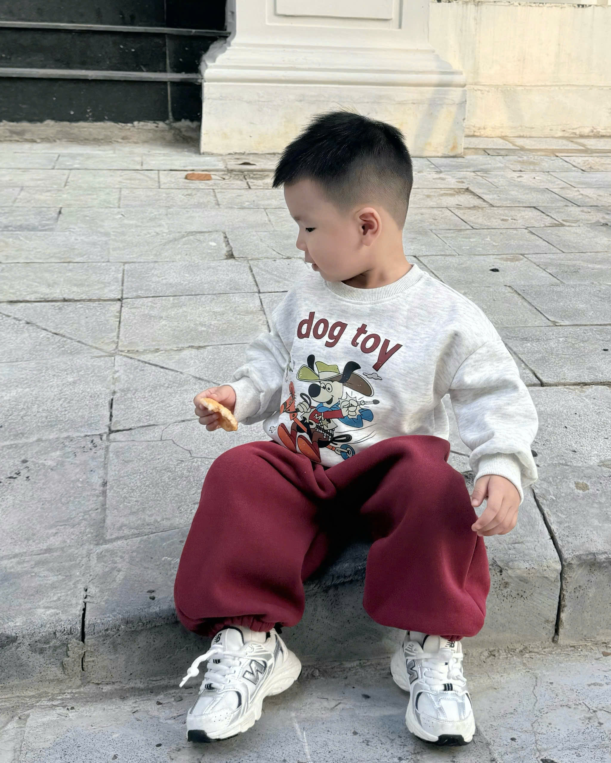 Q96 BỘ NỈ DÀI TAY A DOG TOY- A210.401