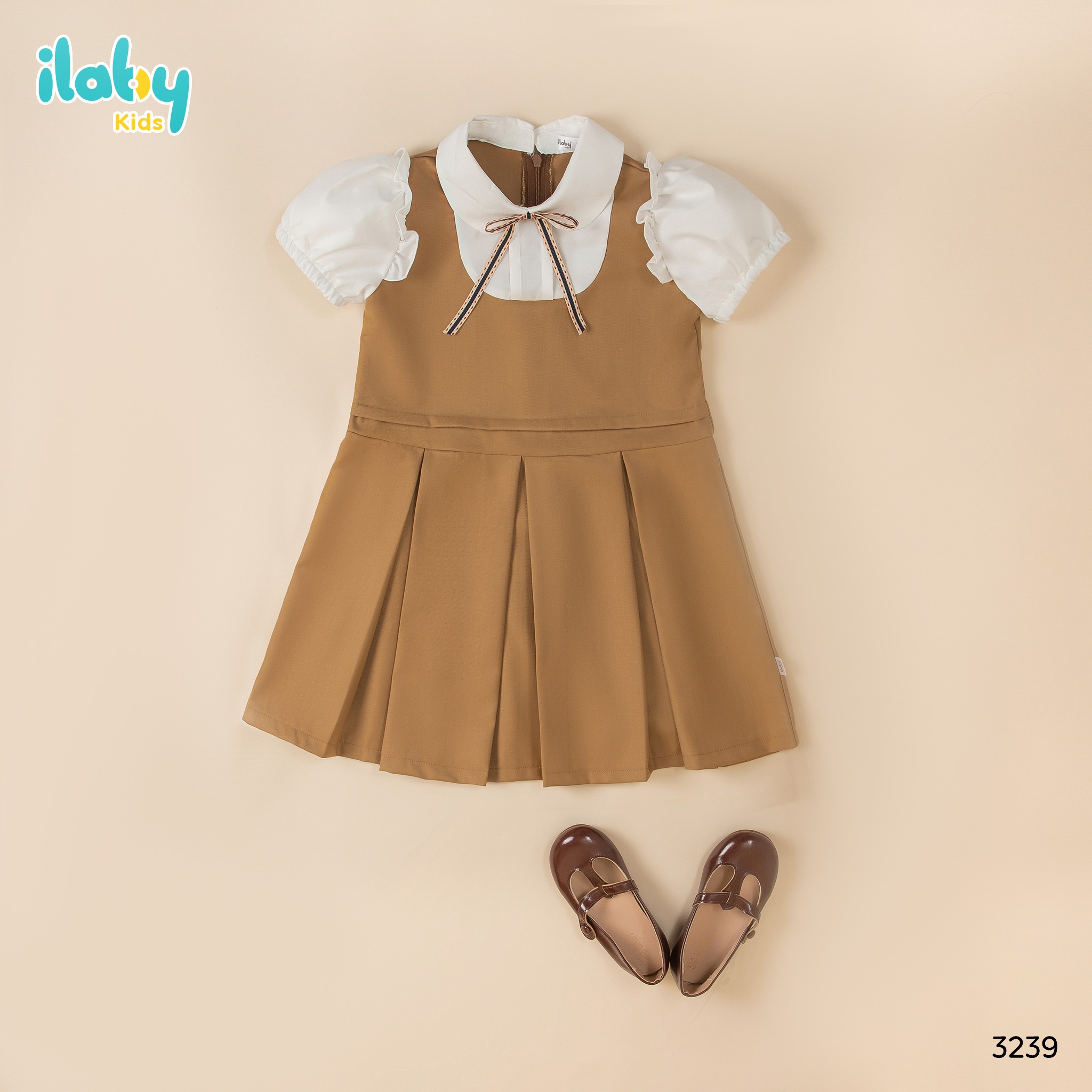 Váy cổ sen  thân xếp ly súp