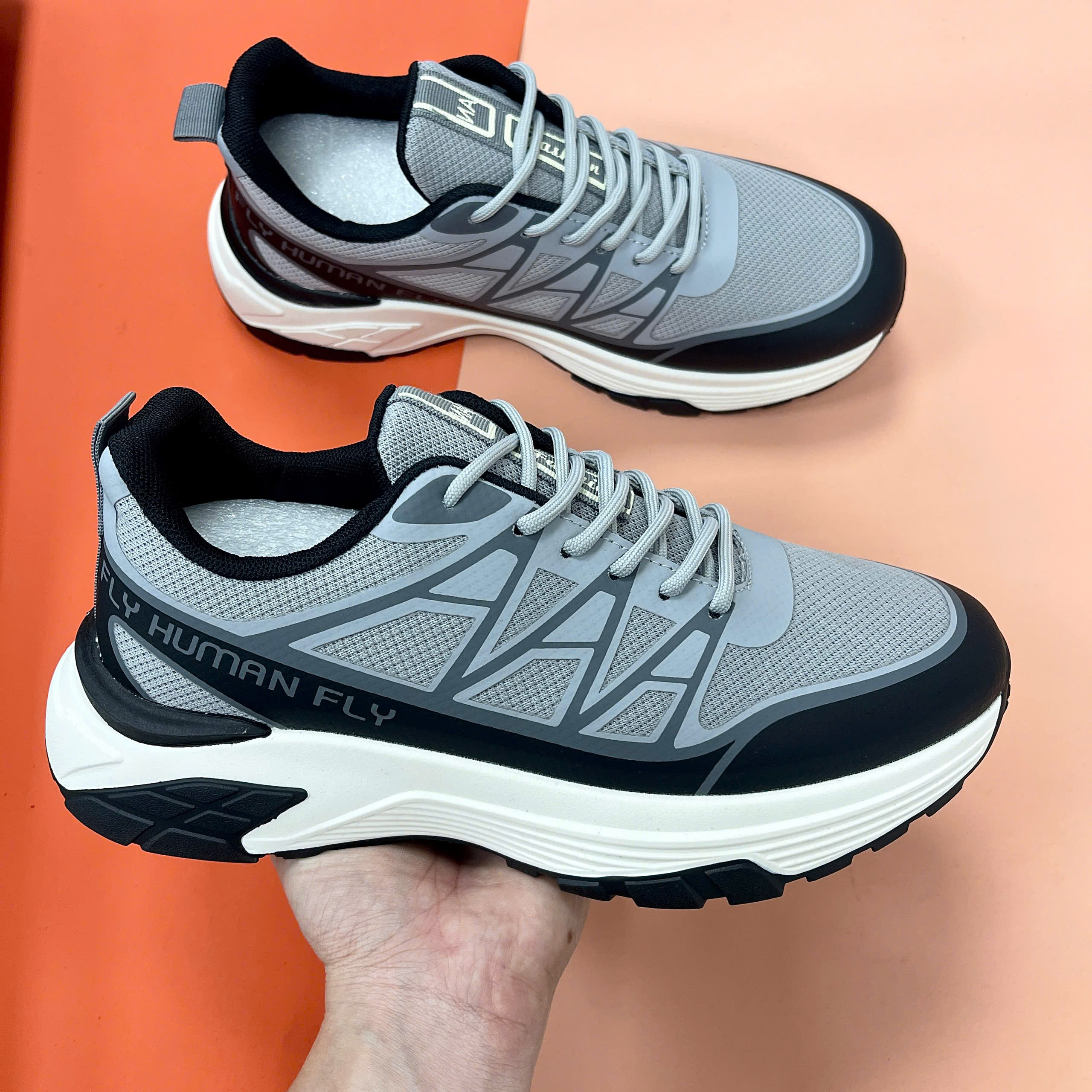 Sneaker thể thao CS211