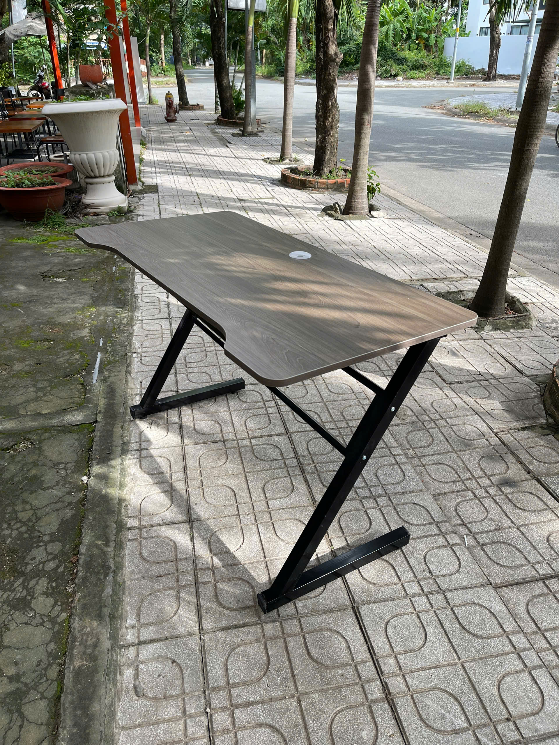 Bàn Gaming Chân U K Z – Mặt Uốn Cong Hiện Đại, Lắp Ráp Dễ Dàng, Bền Chắc, Mang Lại Cảm Hứng Làm Việc Và Học Tập_thumbnail_25