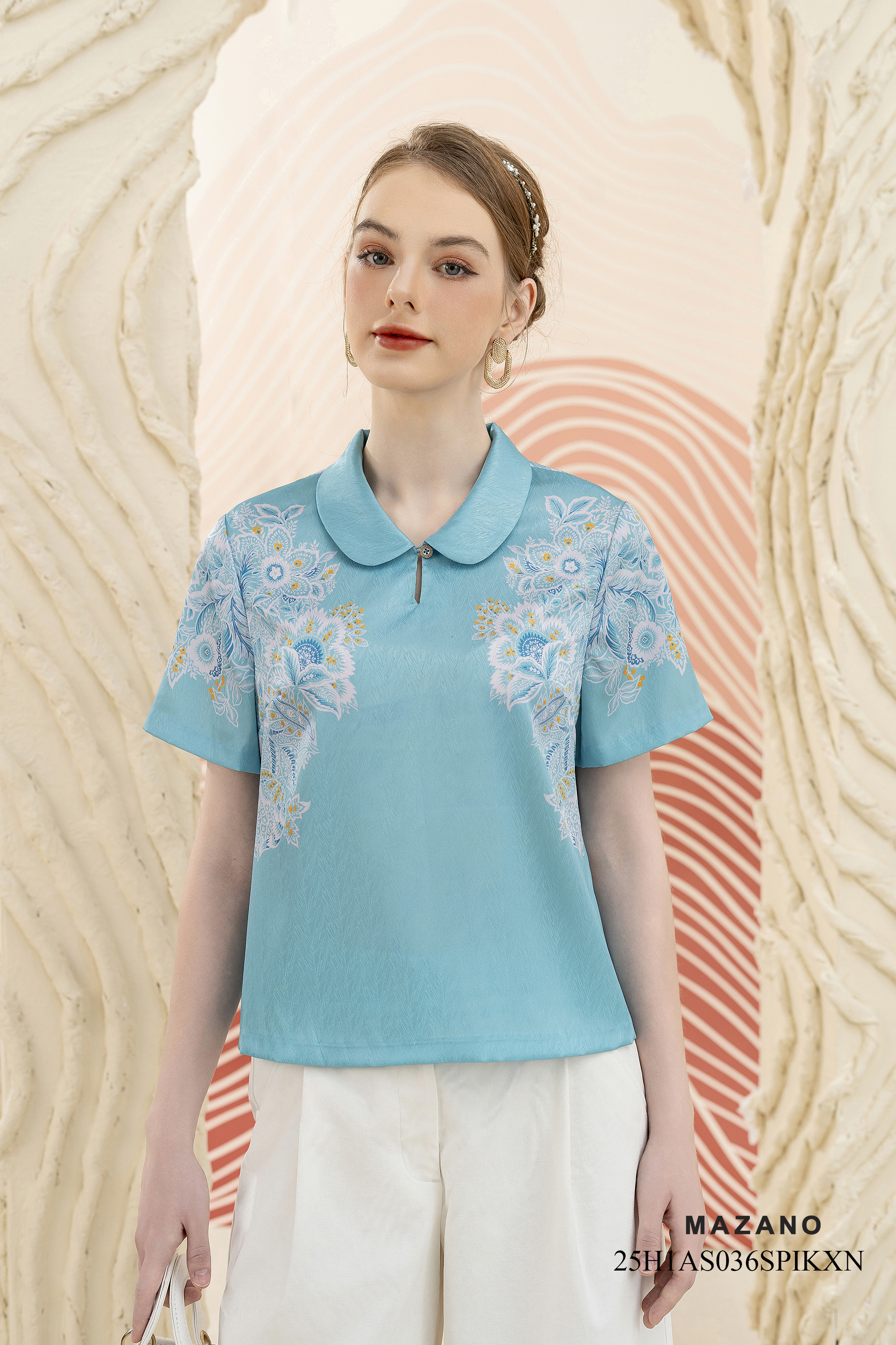 Áo top suông cài khuy Họa tiết hoa cách điệu Cổ bẻ Tay ngắn Dài dưới eo