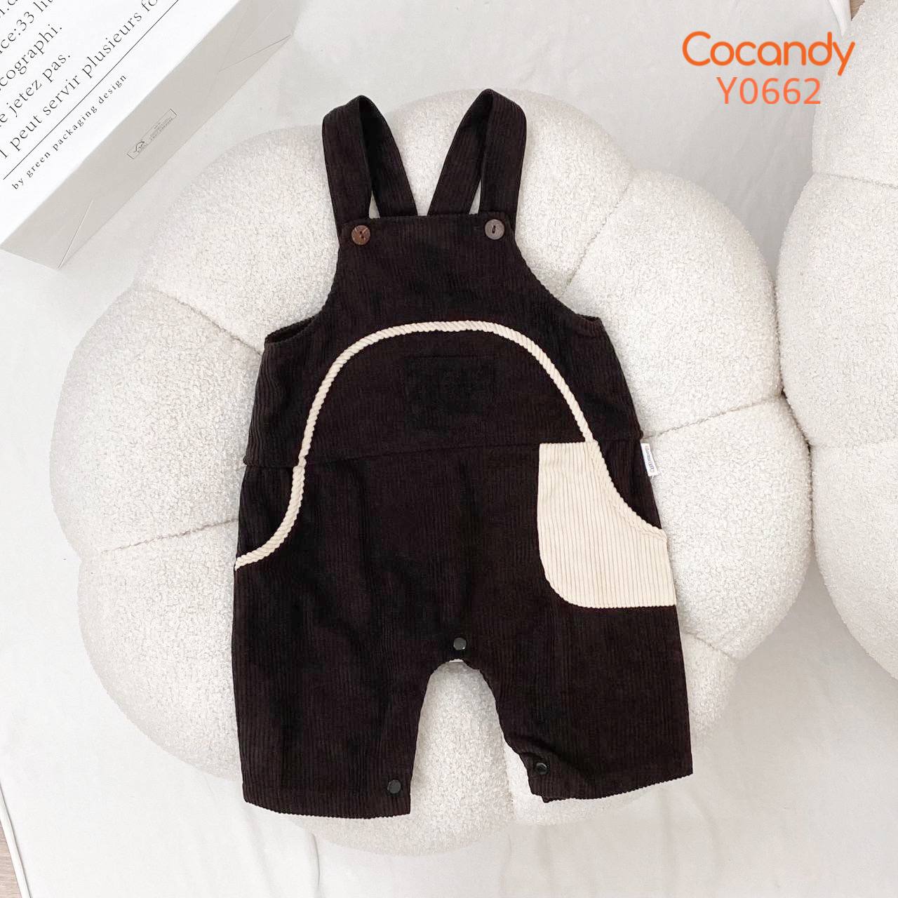 Yếm quần nhung NÂU ĐẬM túi BE