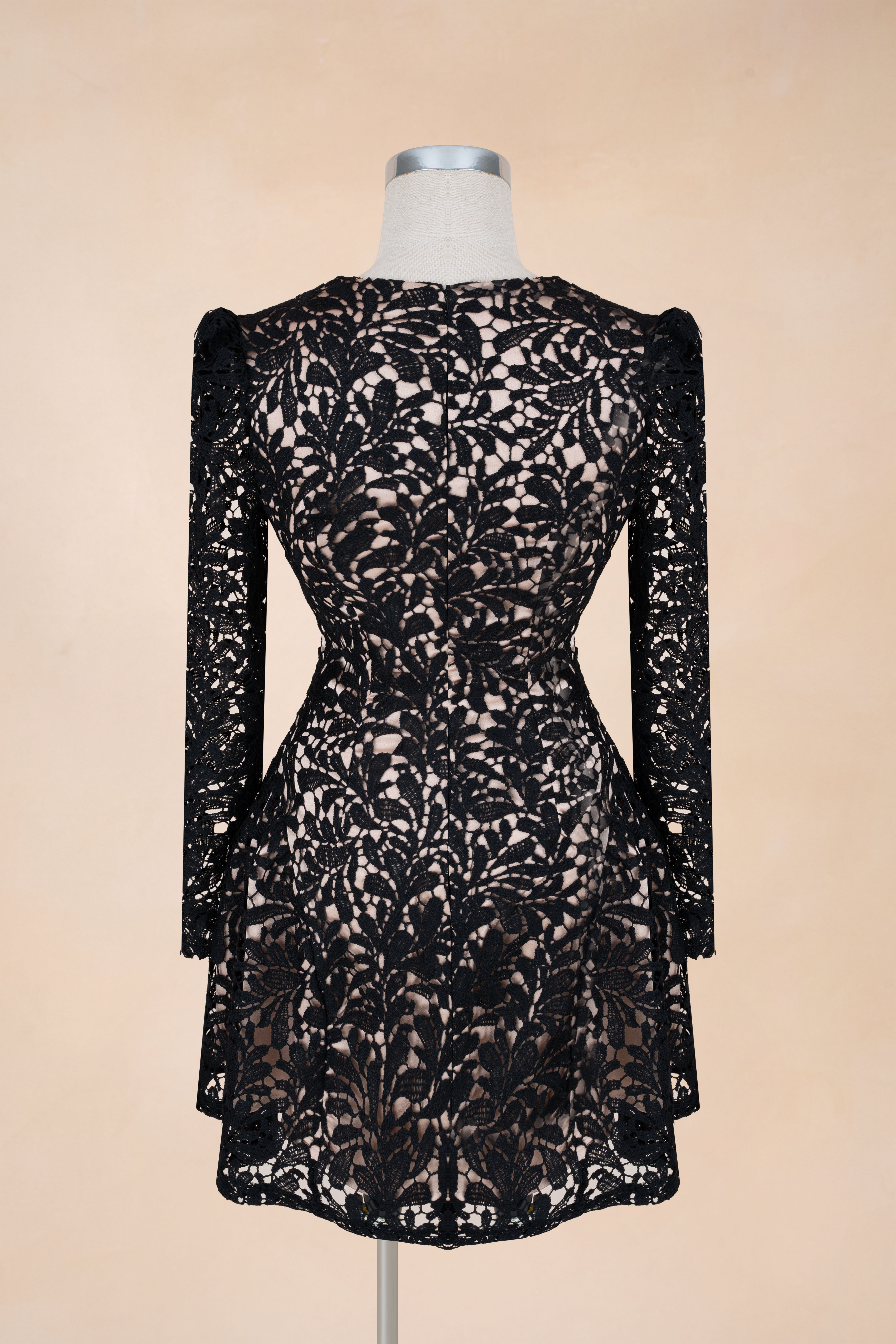 Đầm Xoè Ren Cổ V Hoa Văn_thumbnail_6