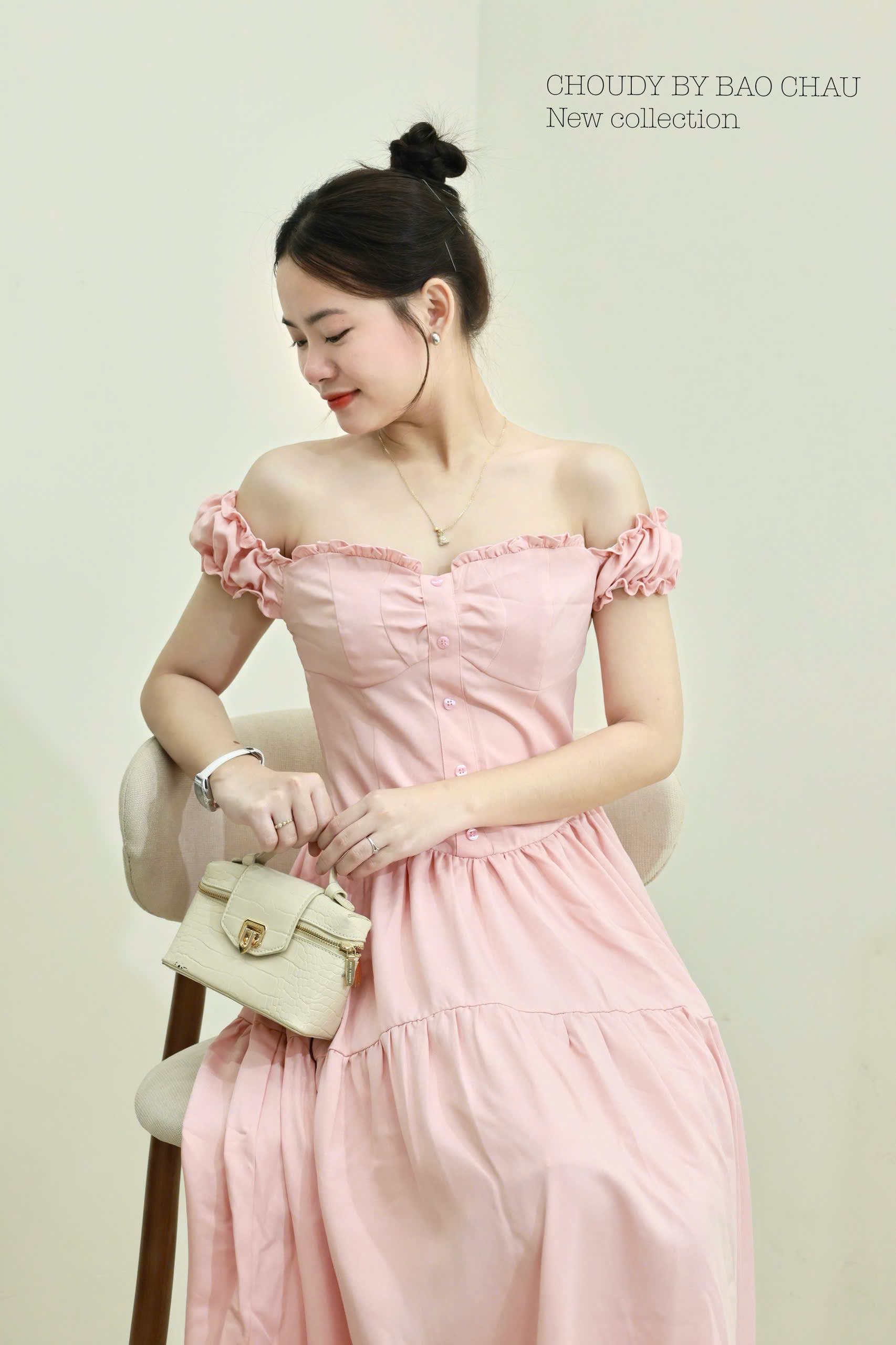 U33 ĐẦM TRỄ VAI HỒNG_thumbnail_10