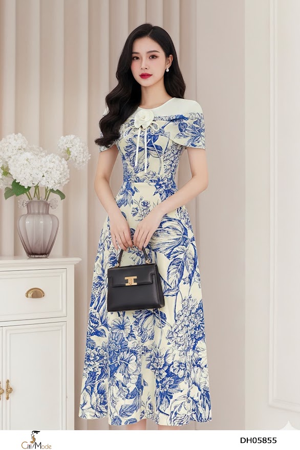 Đầm xòe hoa xanh ,cổ tròn phối trắng+ tà bong che bắp tay,