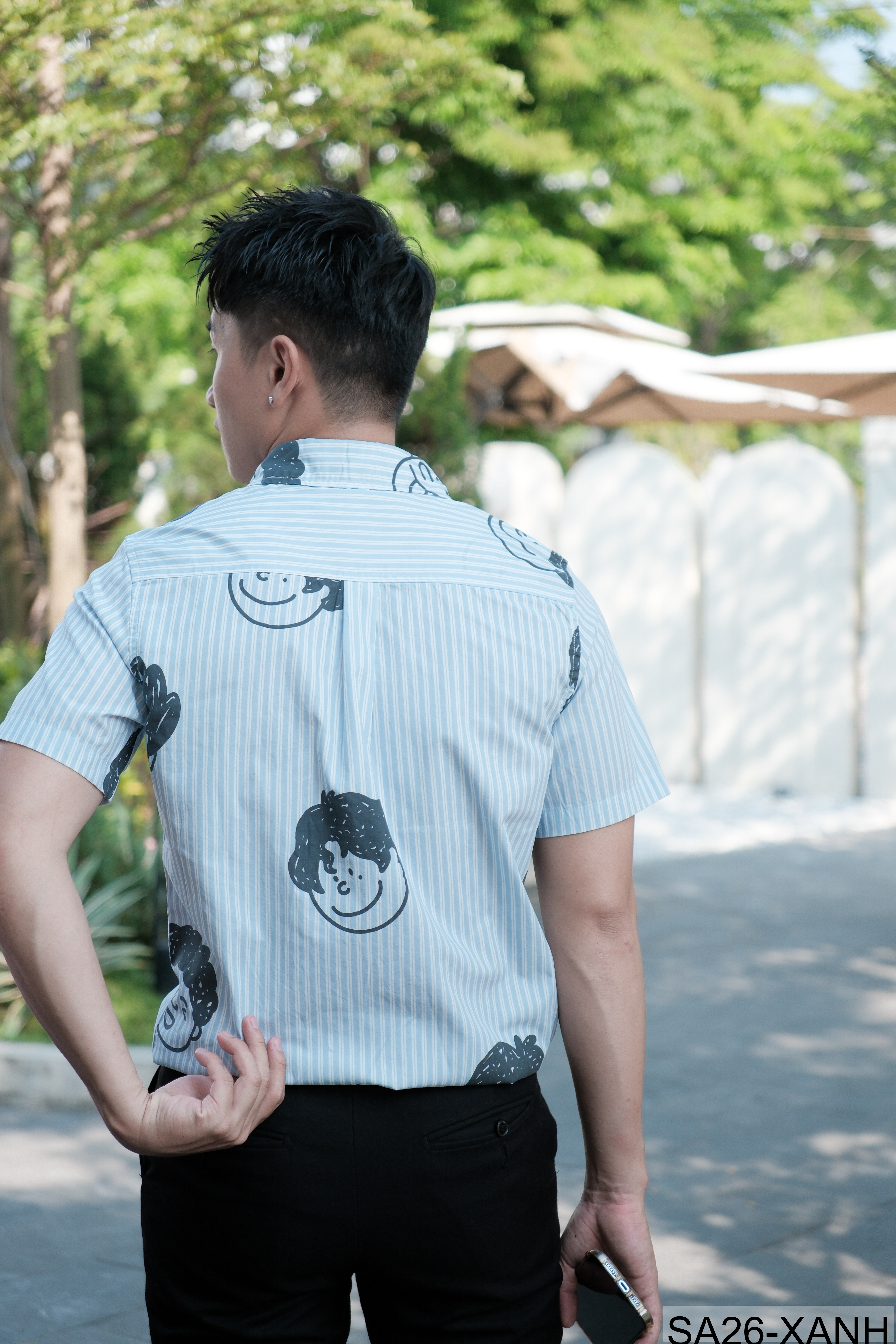 SA26 - Áo sơ mi nam tay ngắn họa tiết mặt cười phong cách Nhật Bản, chất cotton mềm mại, form rộng thoải mái_thumbnail_3