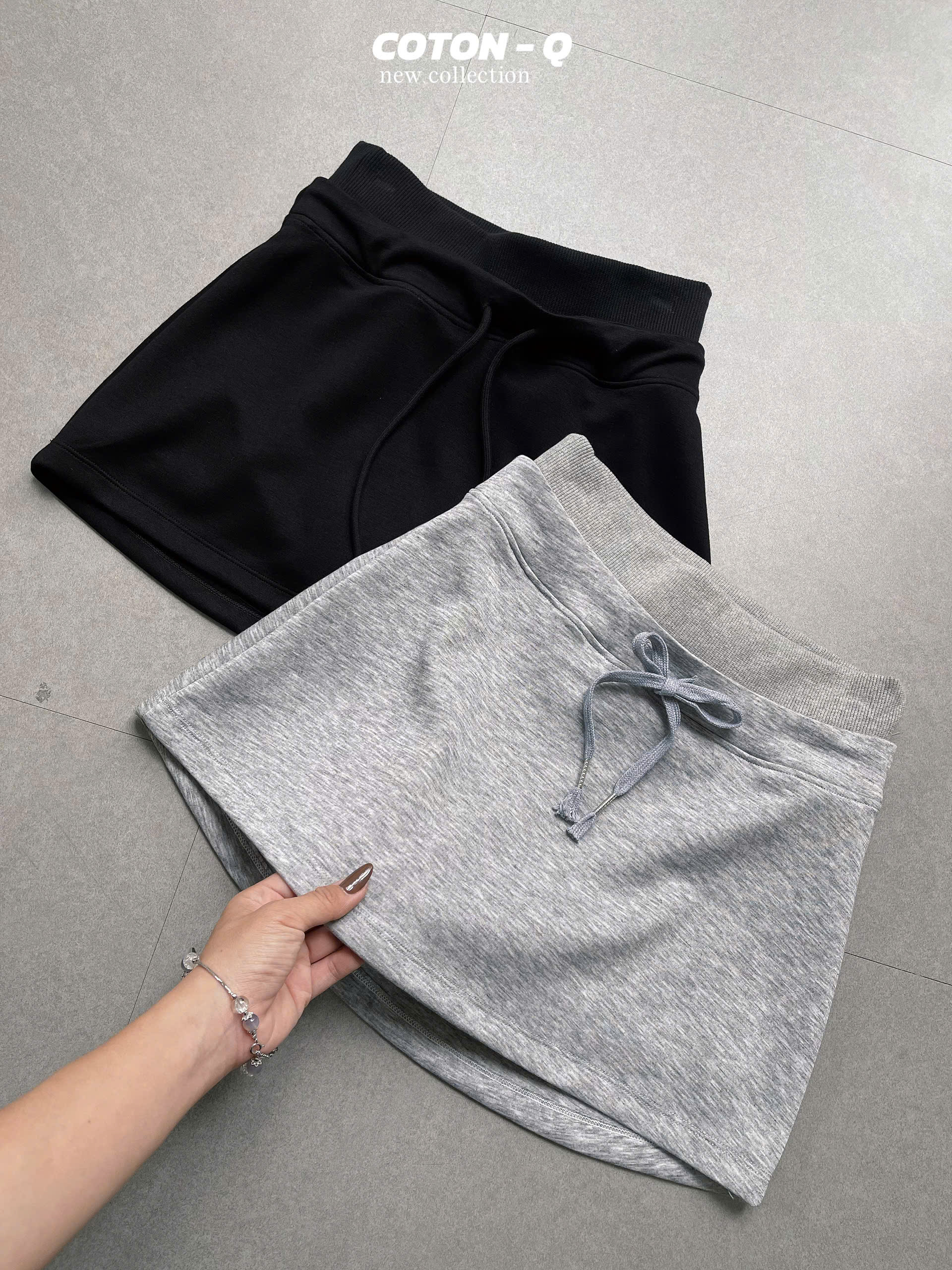 Chân váy ngắn lưng thun ( ĐEN )_thumbnail_2