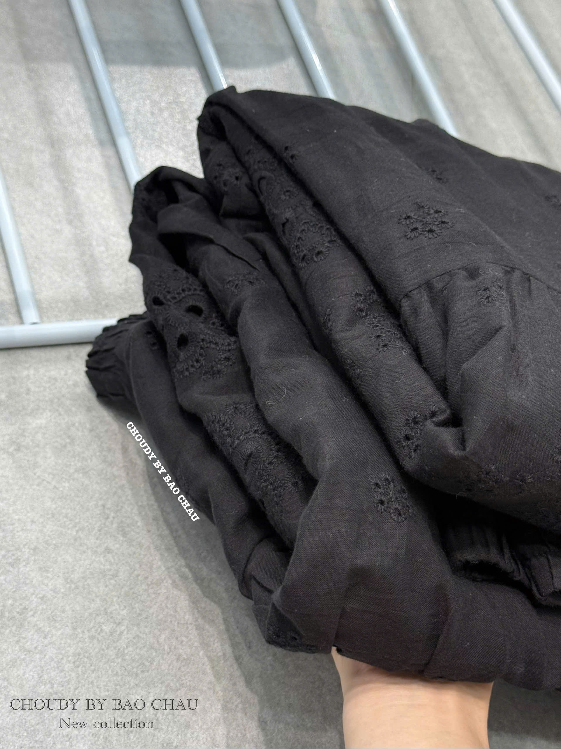 U209 CHÂN VÁY ĐEN_thumbnail_3