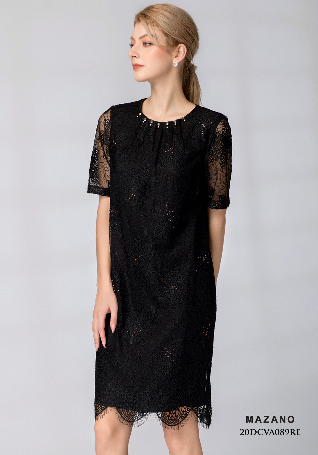 Đầm đen suông ren đính đá_thumbnail_3