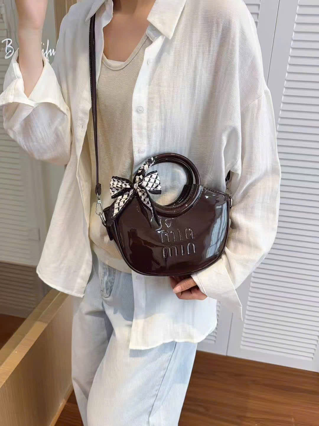 Túi miu da bóng Nâu đậm - T56