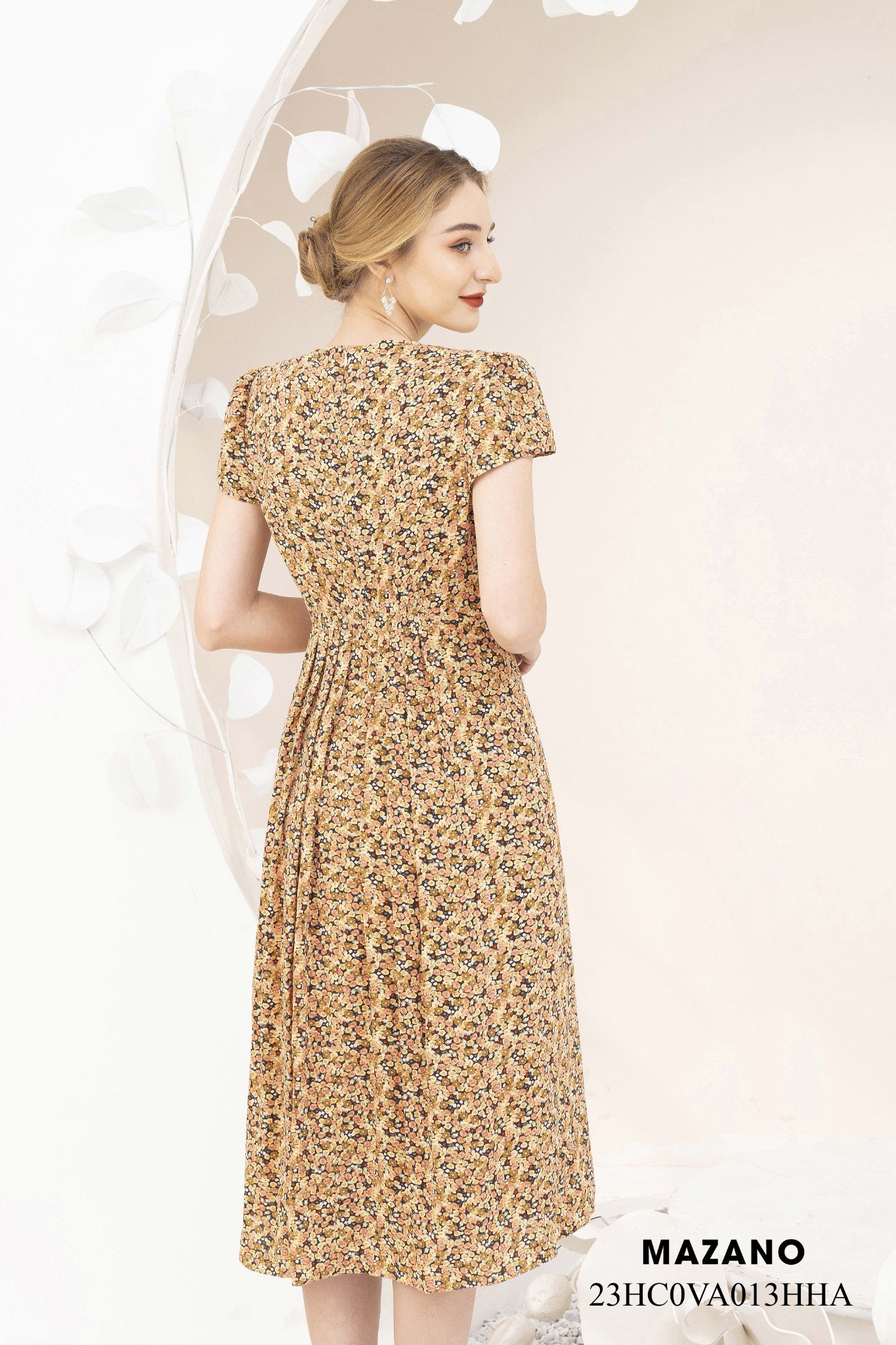 Đầm họa tiết eo cao xếp ly giữa chân váy_thumbnail_2