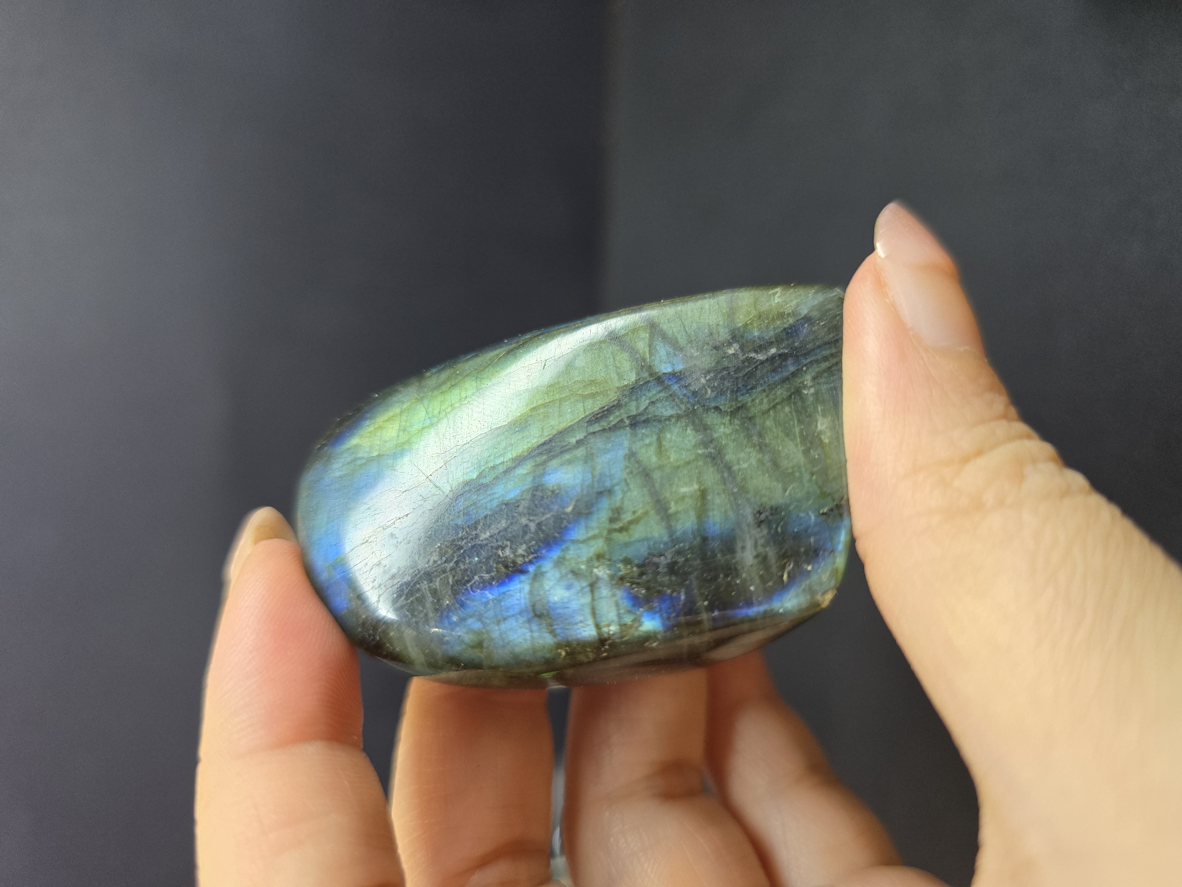 Labradorite / Đá Xà Cừ / Hắc Nguyệt Quang Ánh Vàng Cam Xanh Dạng Freeform Để Bàn_thumbnail_2