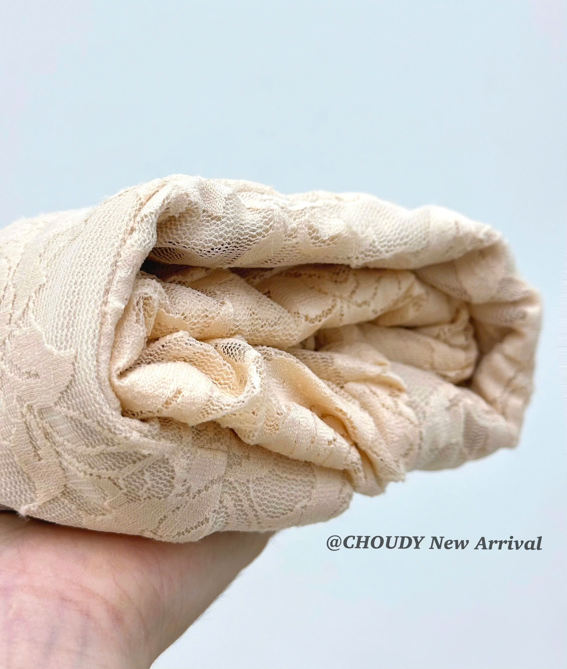 SALE U4 CHÂN VÁY REN KEM_thumbnail_1