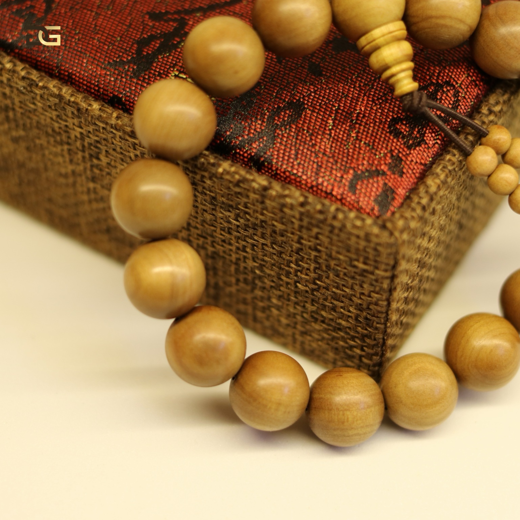 12mm (17 Hạt) Vòng Tay Đàn Hương Rừng Ấn Độ_thumbnail_2