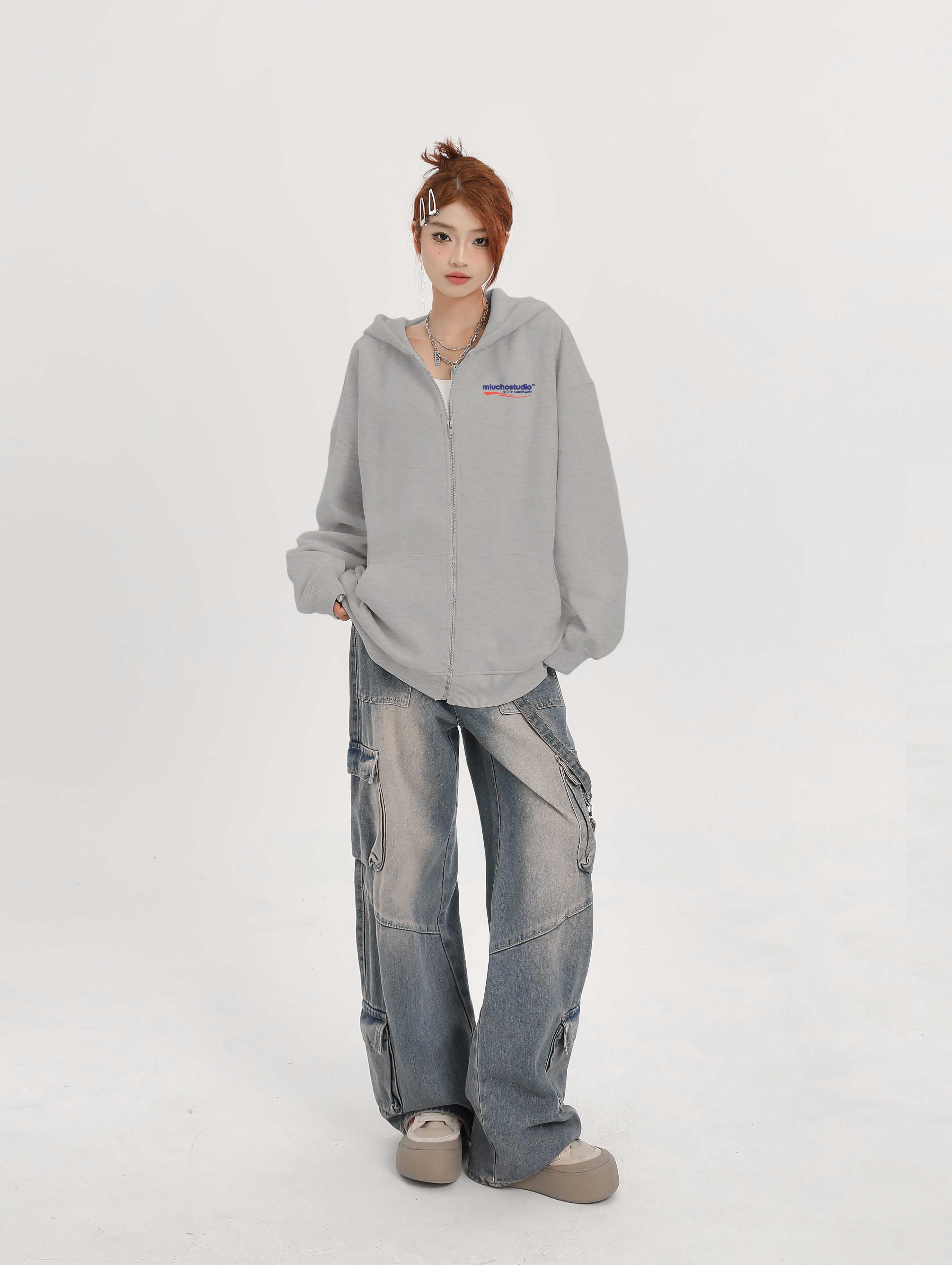 Áo hoodie zip local brand form rộng vải nỉ chân cua HZD1637 Miucho in typography_thumbnail_6