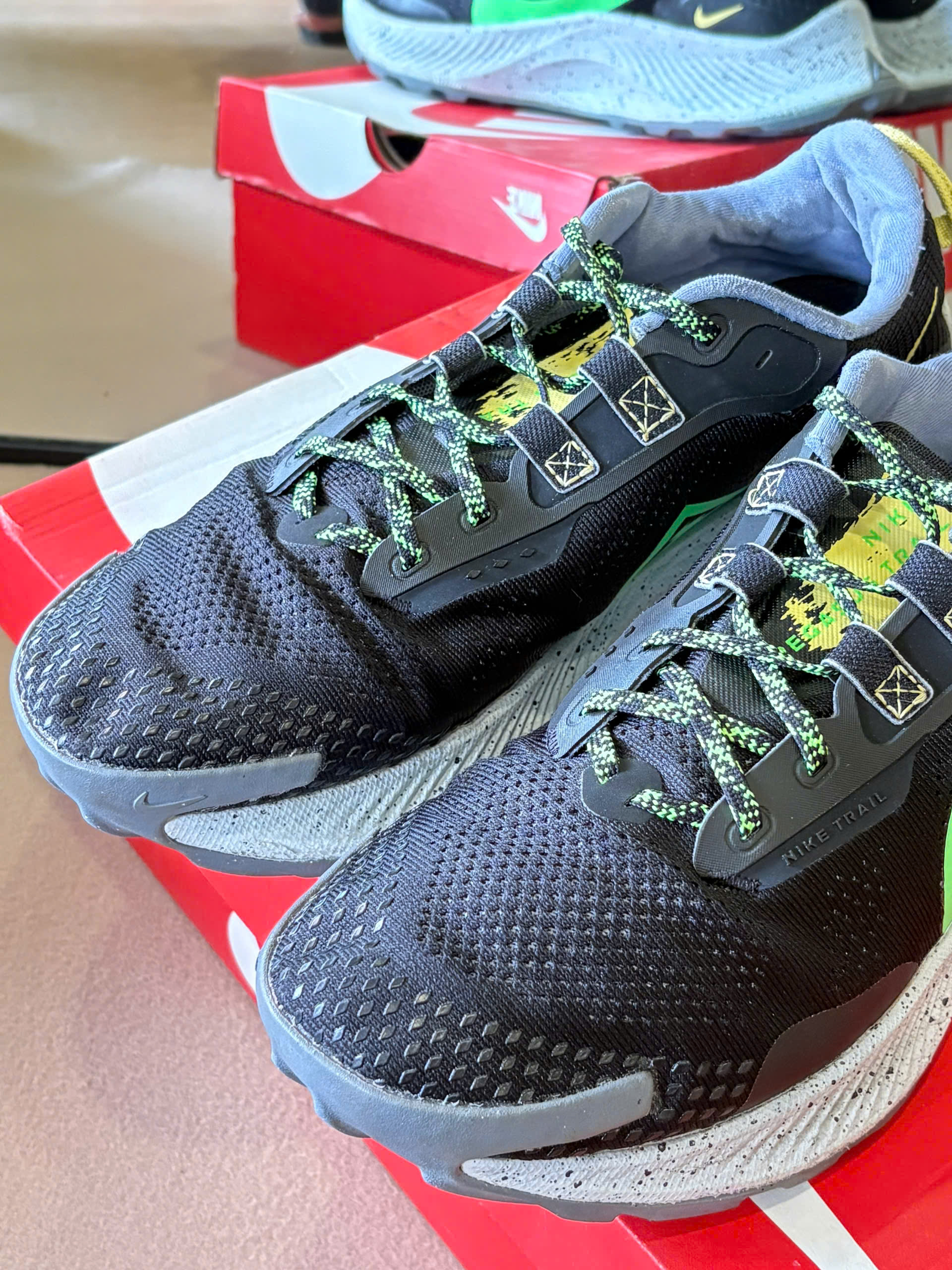 Nike Pegasus Trail 3 ‘Black Green Strike’ DA8697-004_thumbnail_3