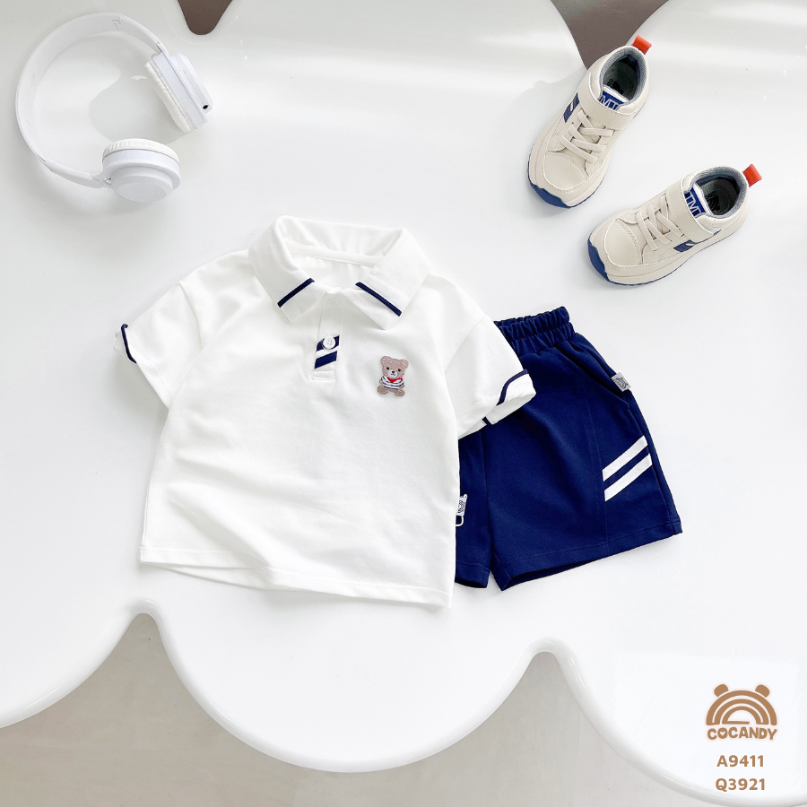 Áo cộc TRẮNG polo viền cổ xanh than thêu gấu