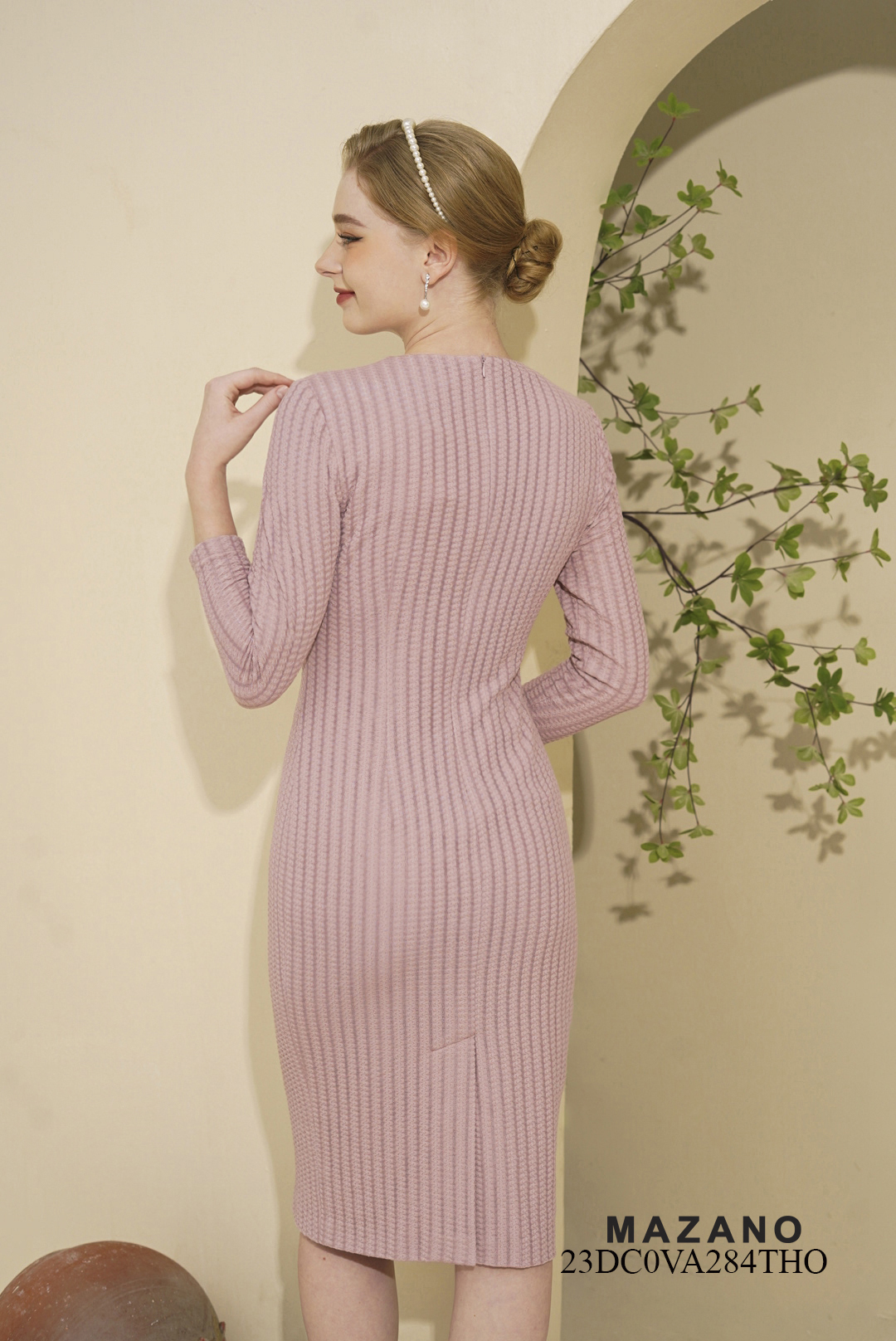 Đầm ôm che bụng trang trí ngọc trai_thumbnail_3