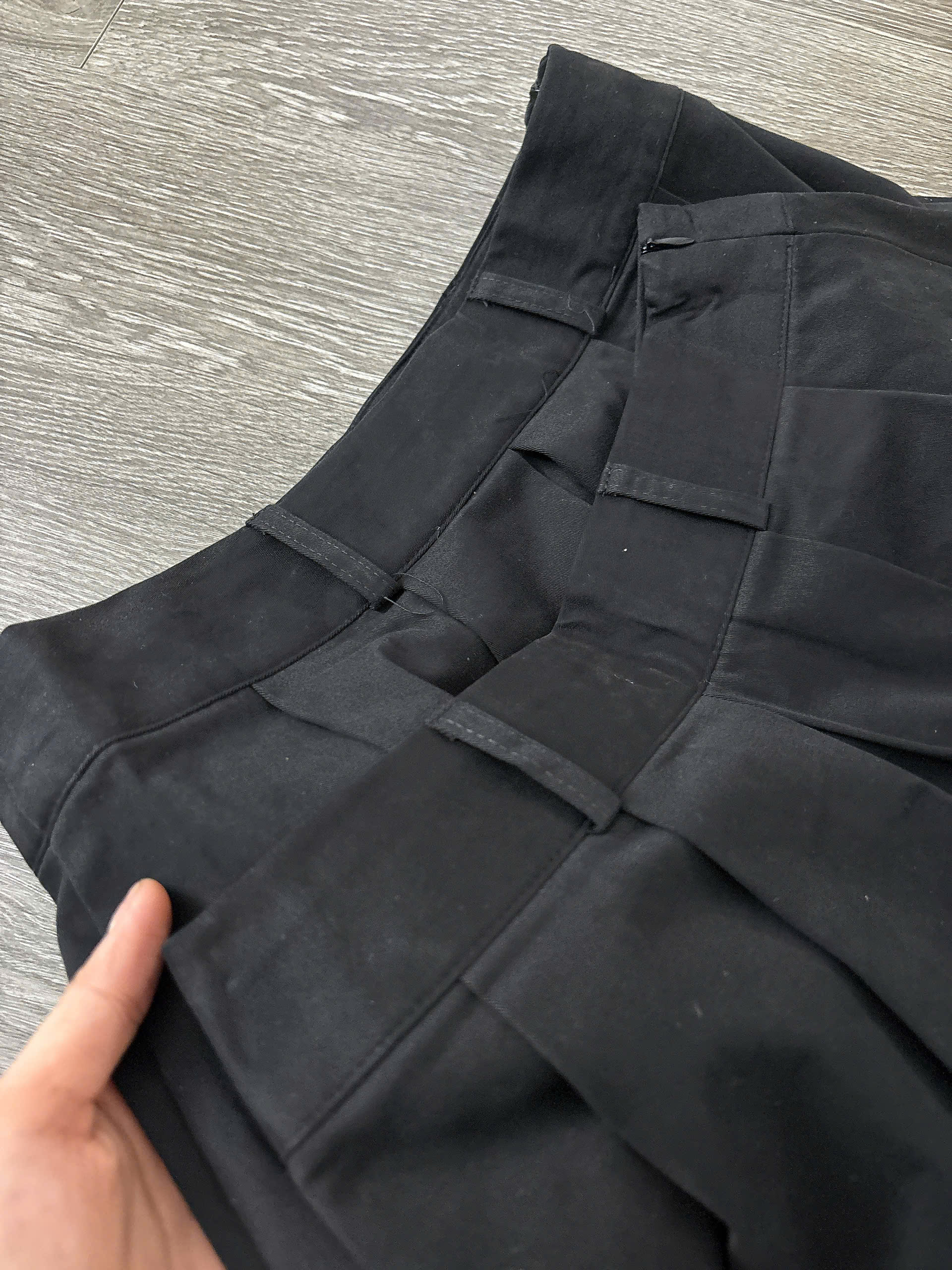 C84 CHÂN VÁY ĐEN_thumbnail_14