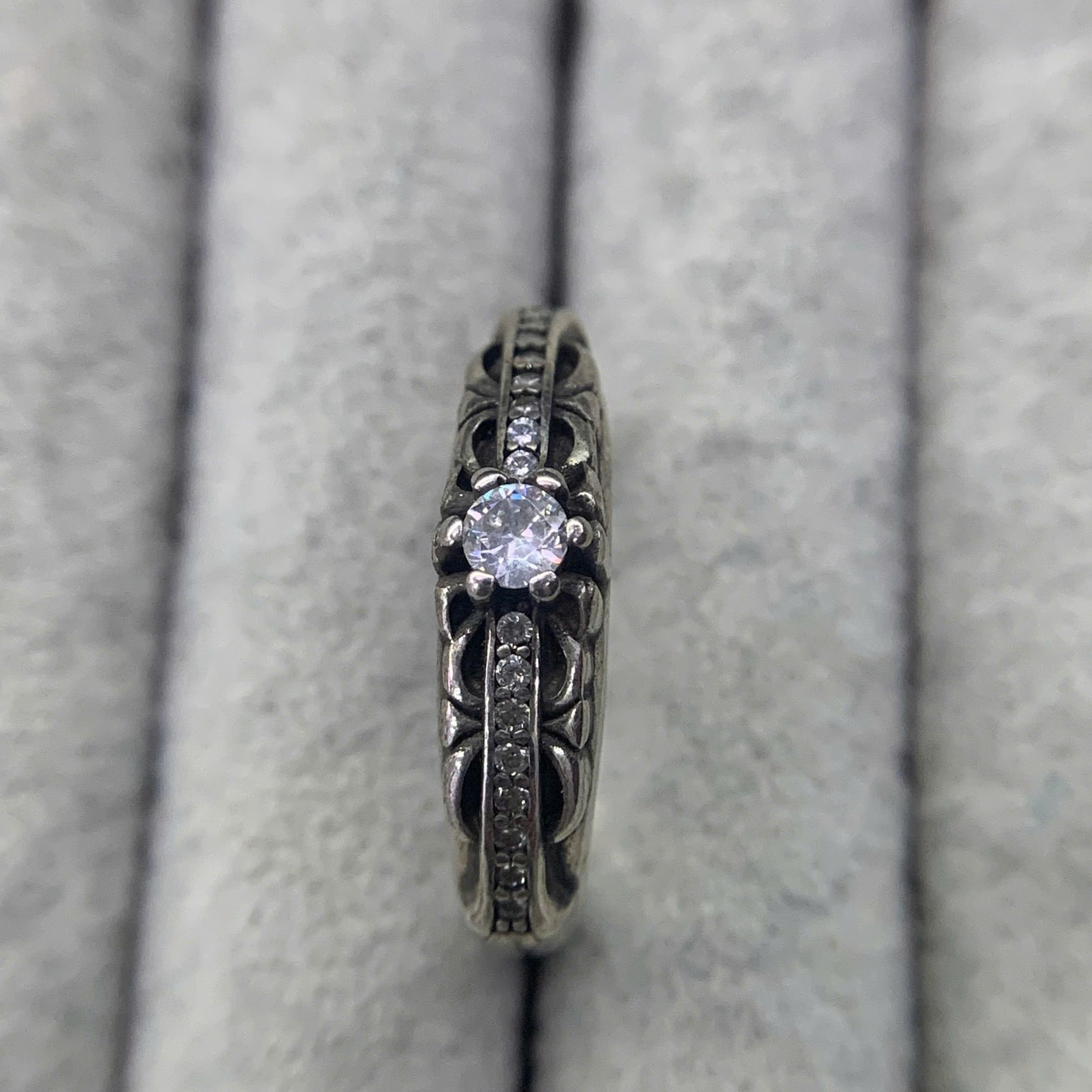 nhẫn kiểu chrome đính kim cương trắng size 8_thumbnail_1