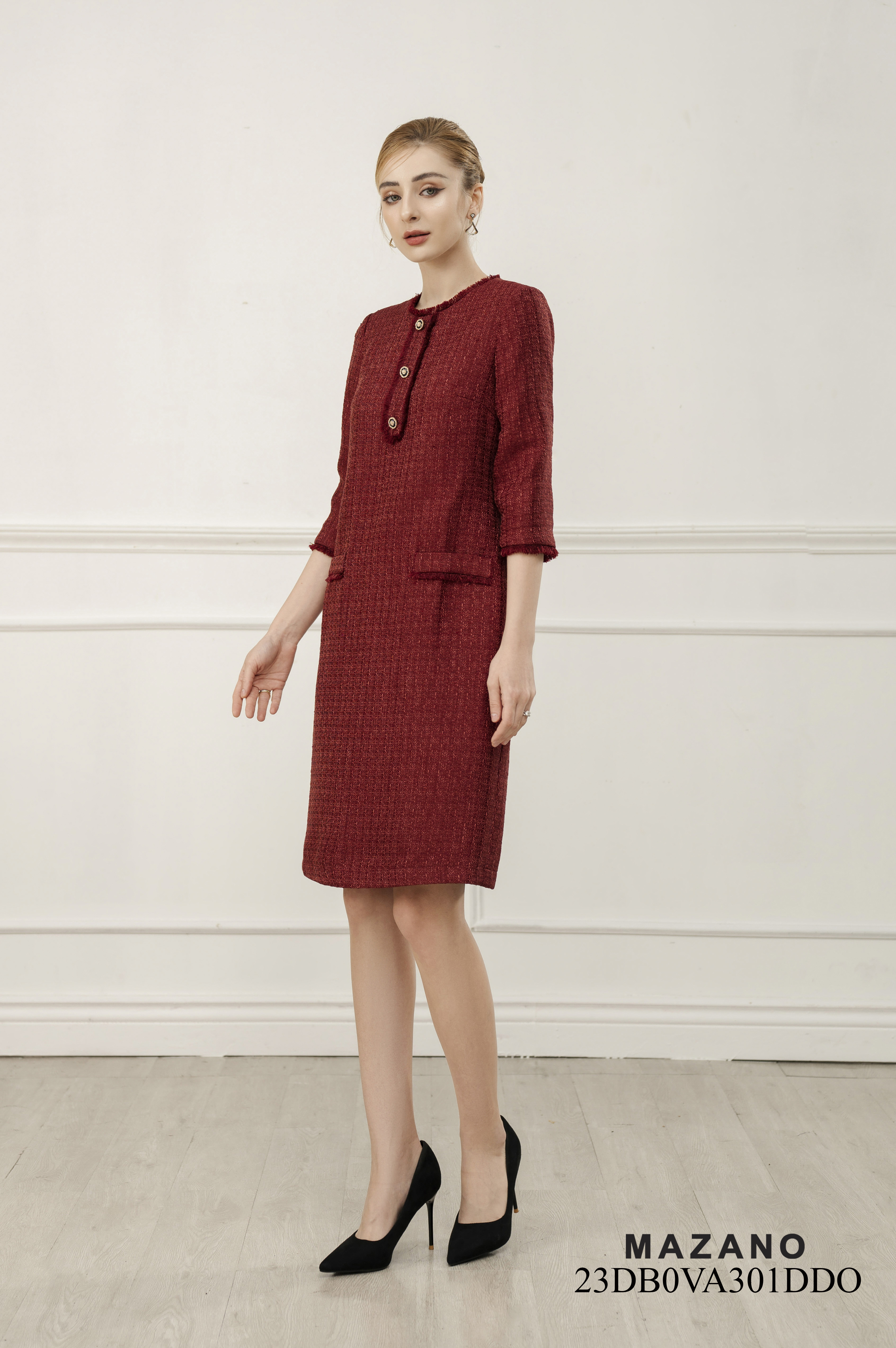 Váy Đầm Suông Vải dạ tweed Cổ tròn đính khuy Tay lỡ Dài qua gối_thumbnail_2