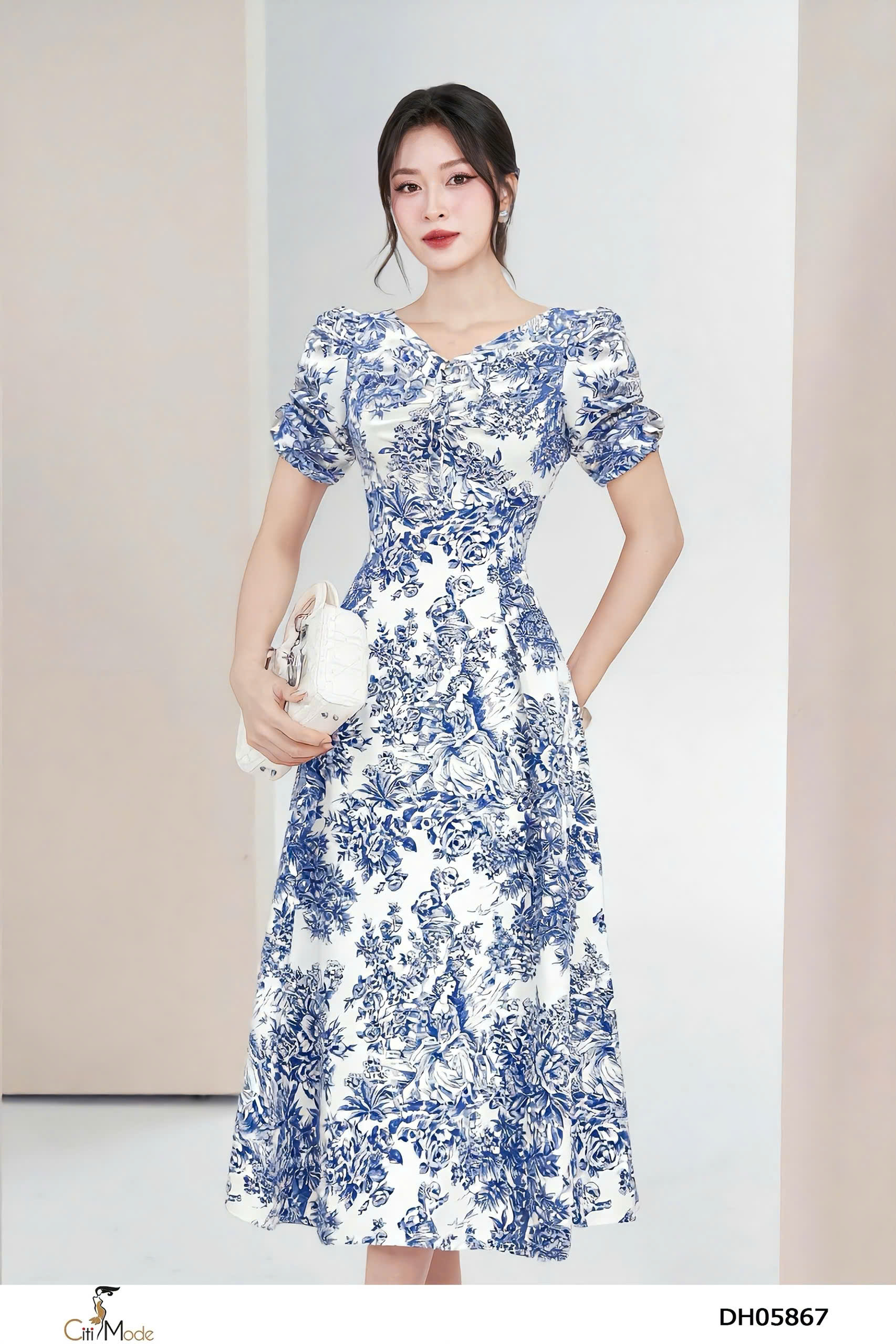 Đầm xòe họa tiết cô gái cổ V tay cách điệu_thumbnail_0