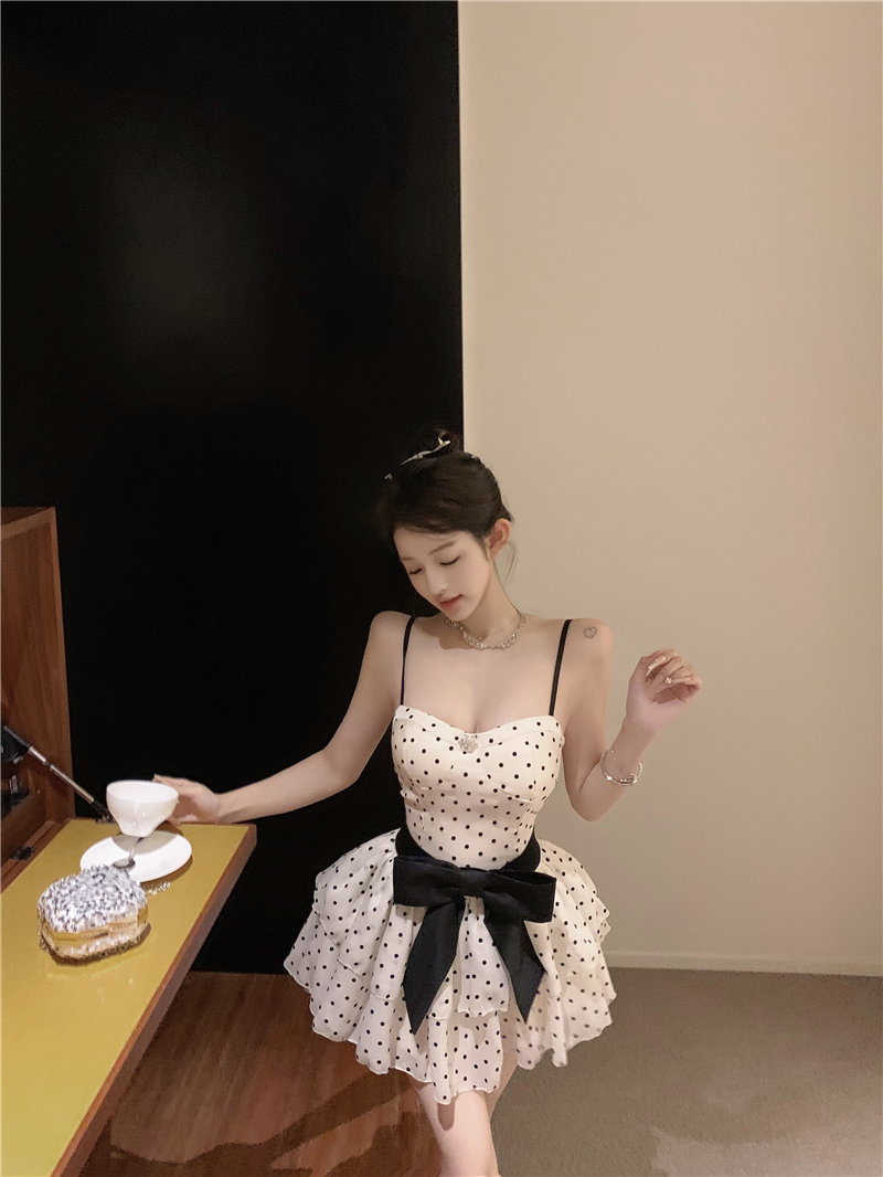 Váy Chấm Bi Nơ Đen Tiểu Thư_thumbnail_4