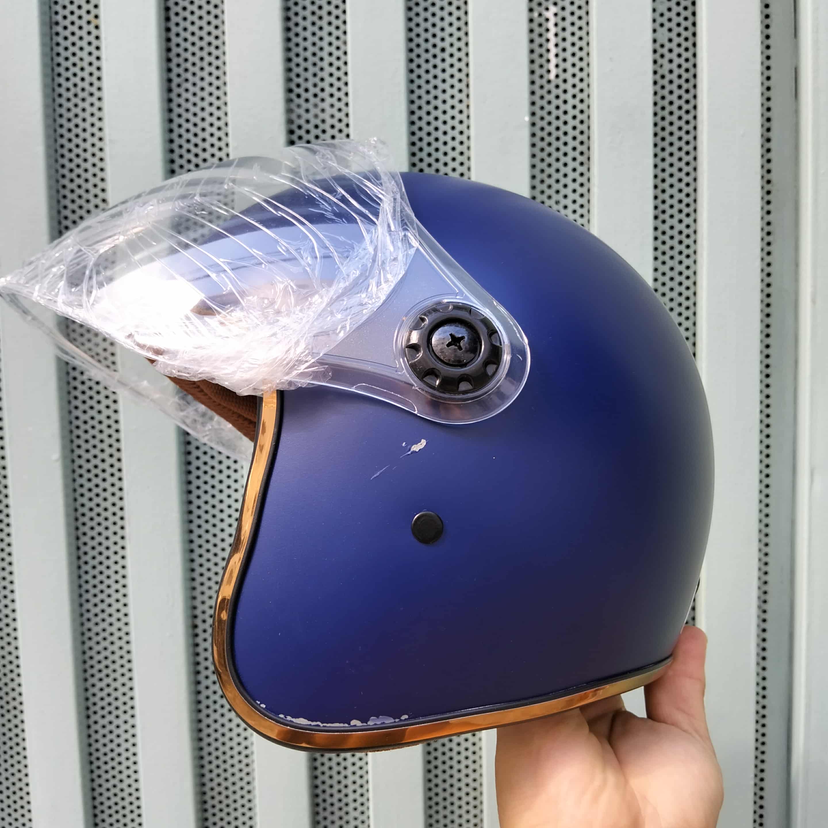 Nón bảo hiểm 3/4 kính dài Xanh Đen [ Hàng Mới Bị Trày ]