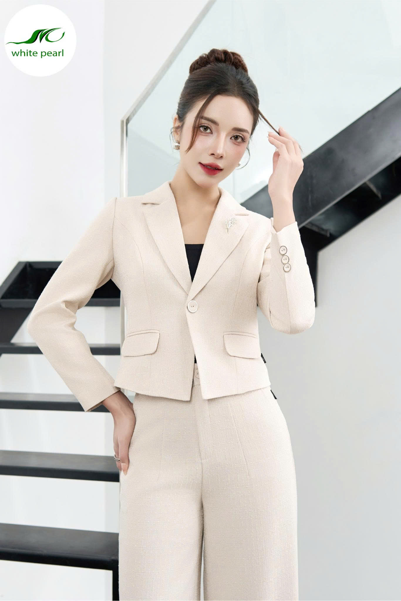 Quần suông dạ 1ly chìm / Áo Vest dạ cổ K Thời Trang Nữ White Pearl_thumbnail_2