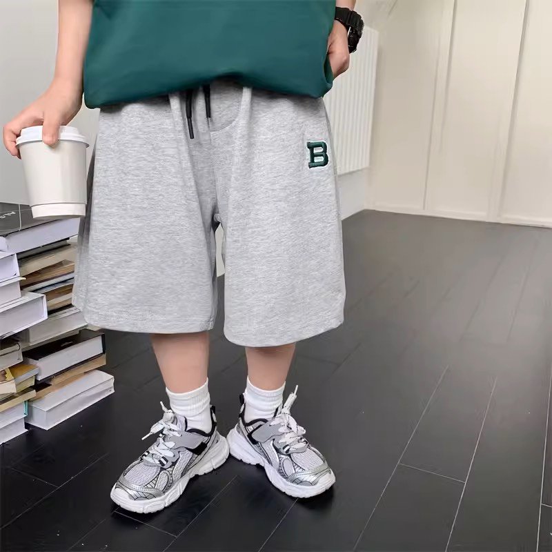 Quần short thêu B QN24003