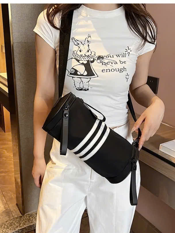 Túi Trống Thể Thao Tập Gym Yoga Nữ - Túi Trống Đeo Chéo Phối 3 Sọc Style HQ, Chất Dù Thể Thao Cao Cấp, Chống Nước