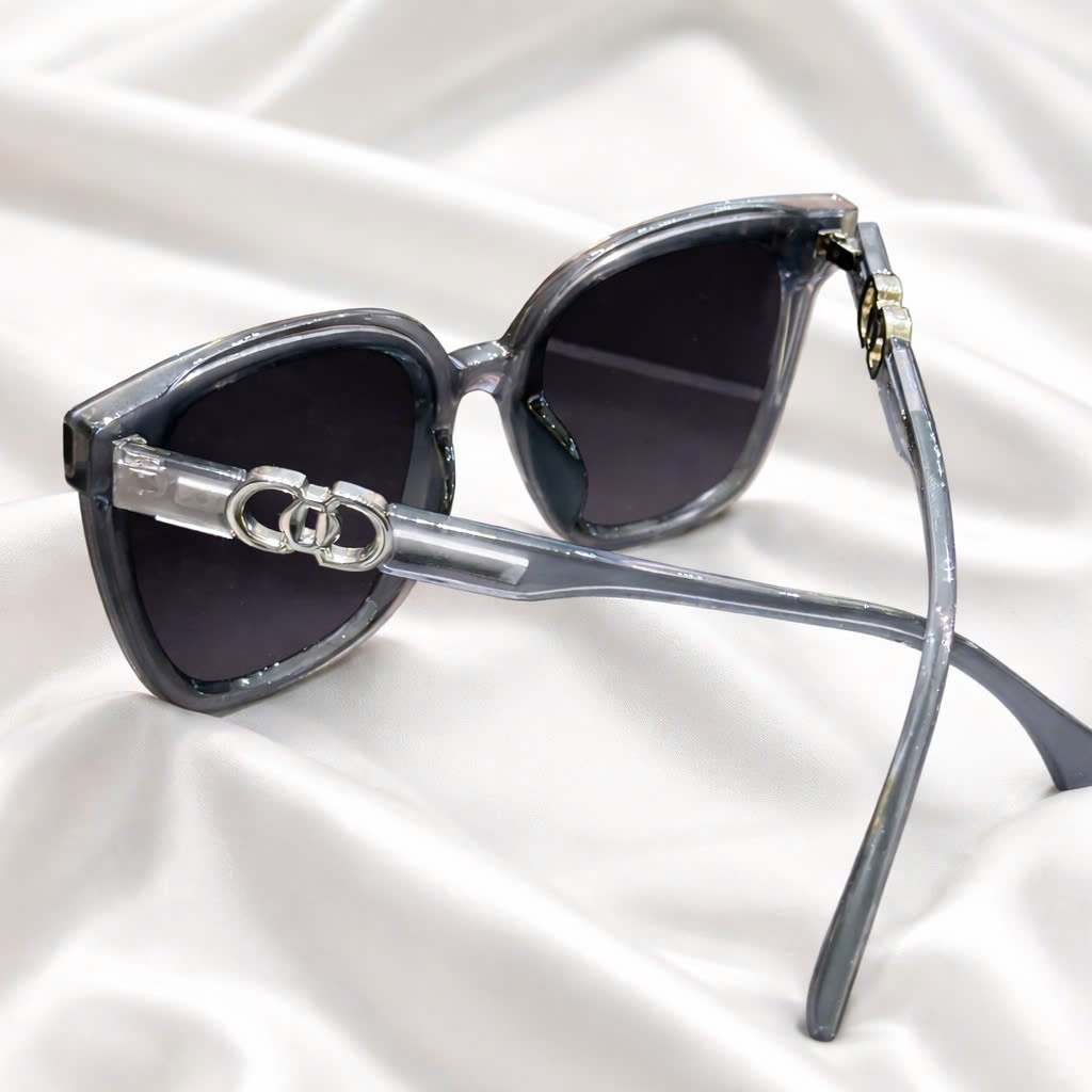 Kính mắt Gentle Monster gọng vuông xám_thumbnail_2