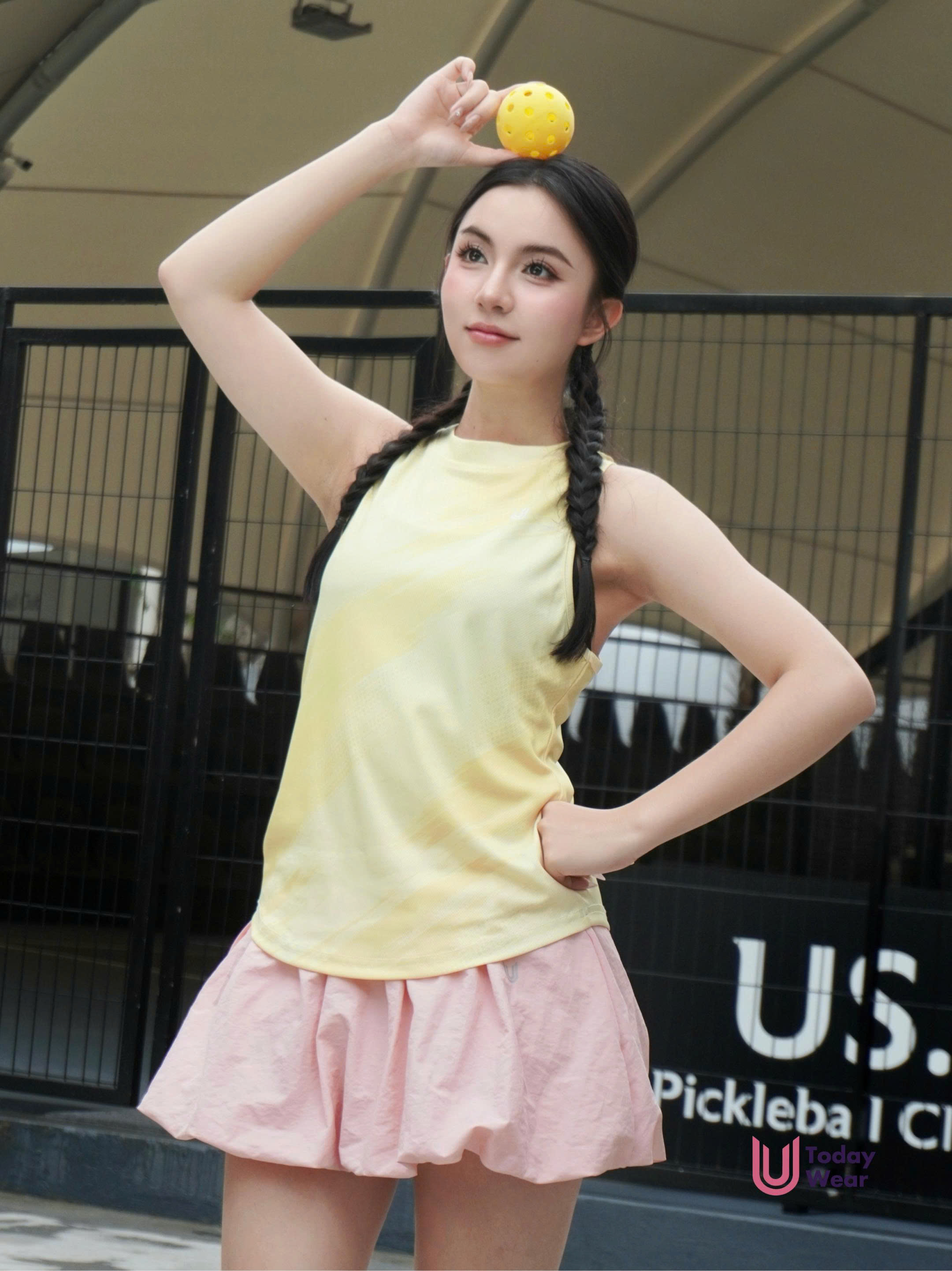 Áo Graphic Tank Top_thumbnail_18