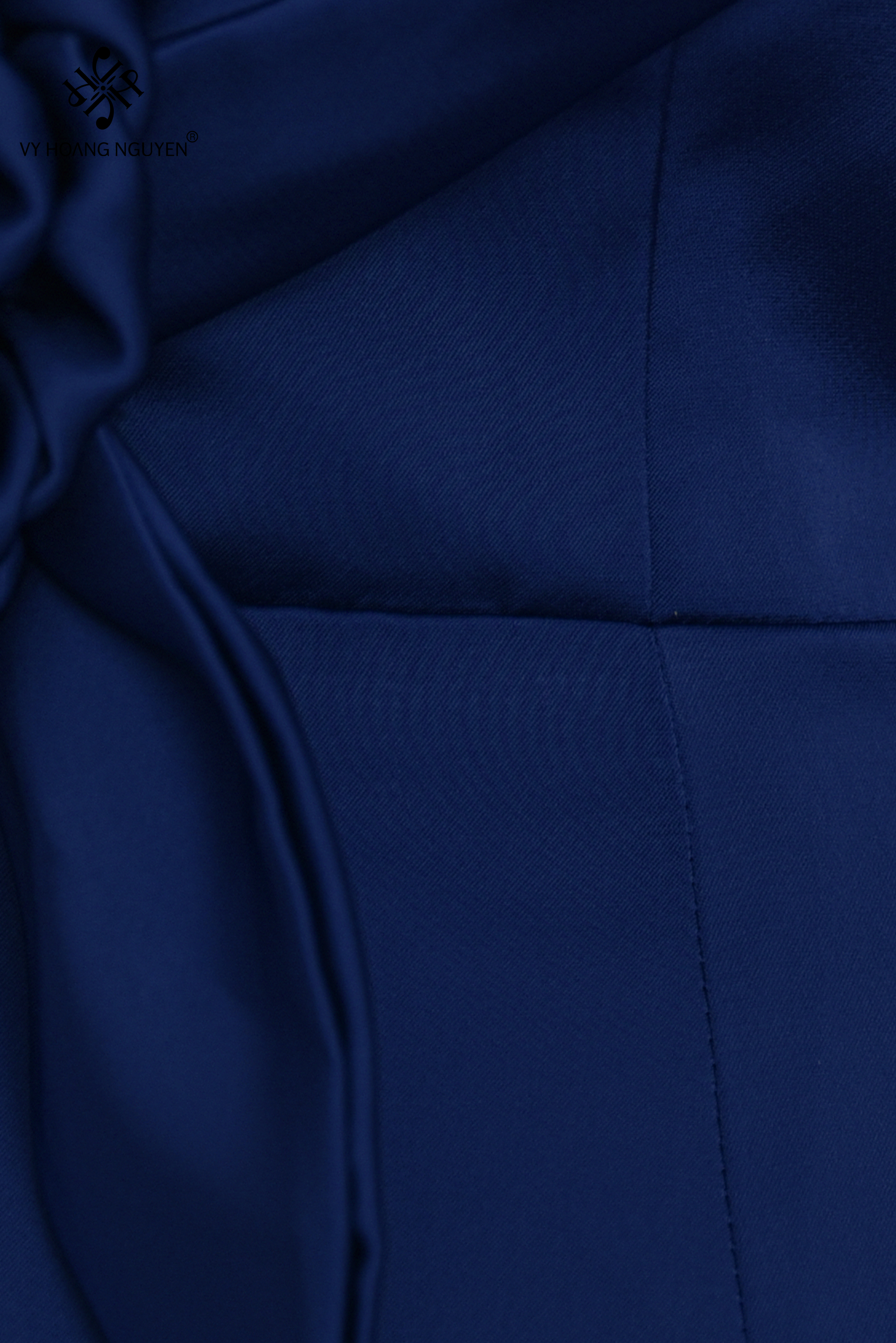 Đầm Lụa Đuôi Cá Trùm Vai Lệch_thumbnail_16